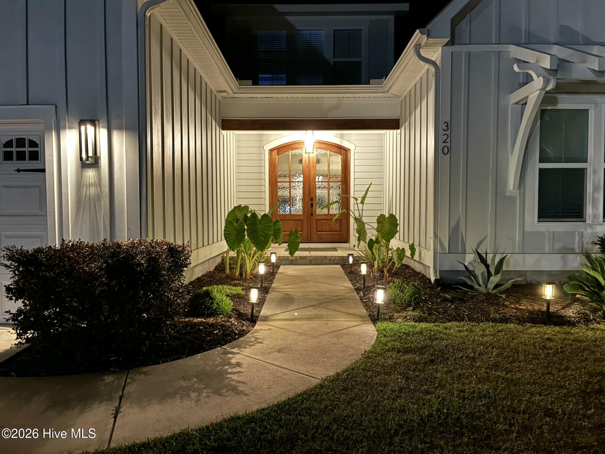 320 Summerhouse Drive Property Photo 2