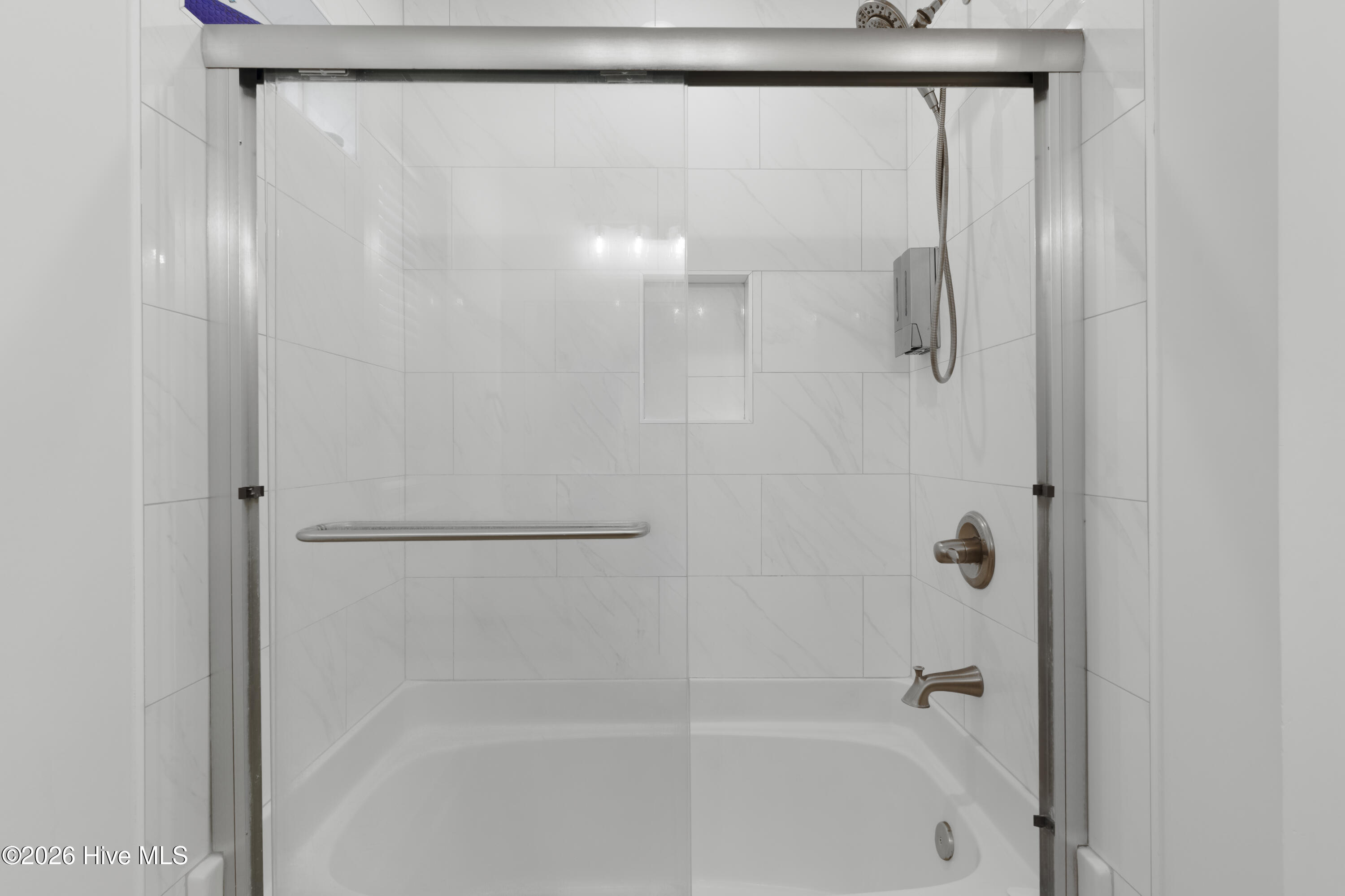 320 Summerhouse Drive Property Photo 21