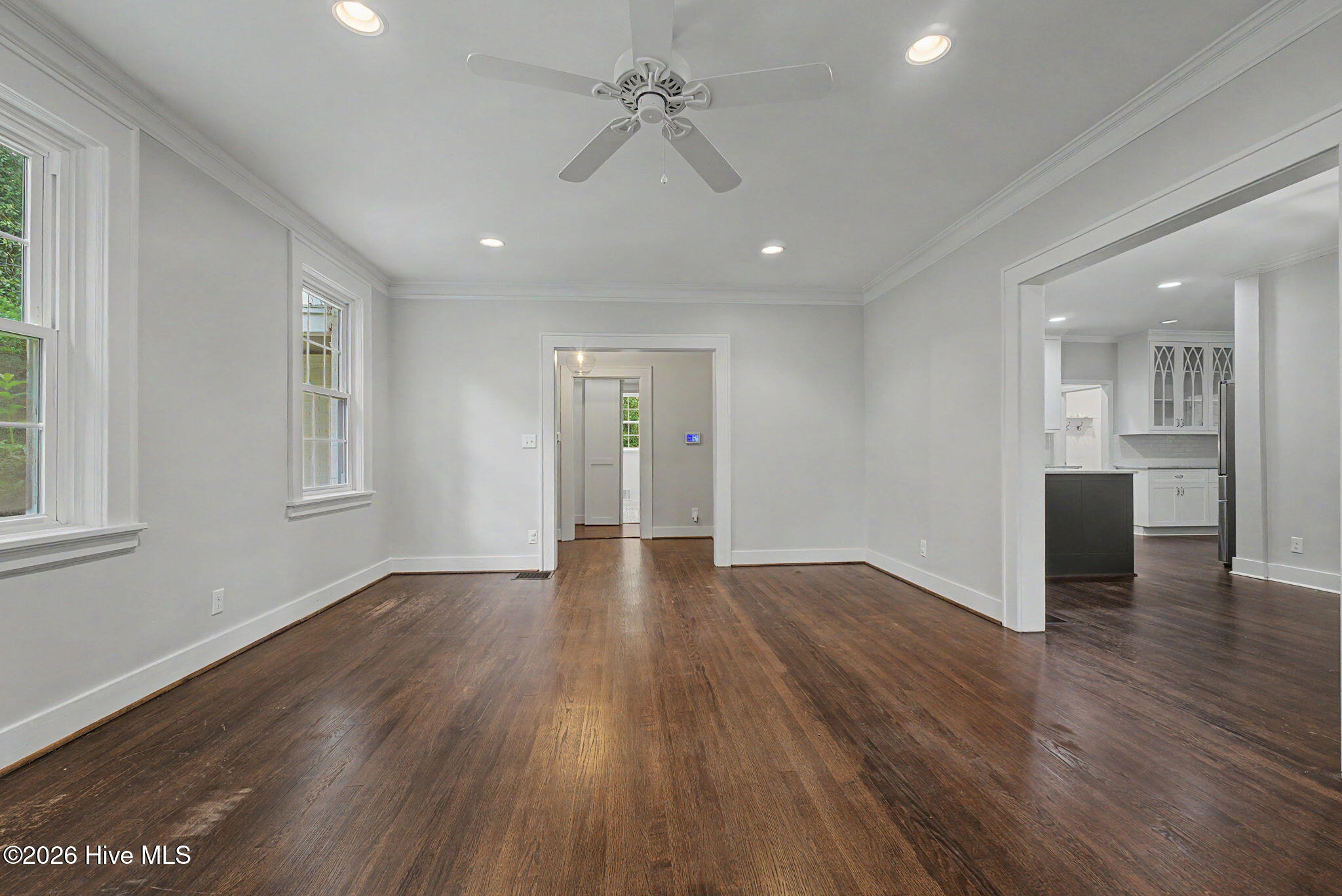 2911 Lombardy Court Property Photo 9