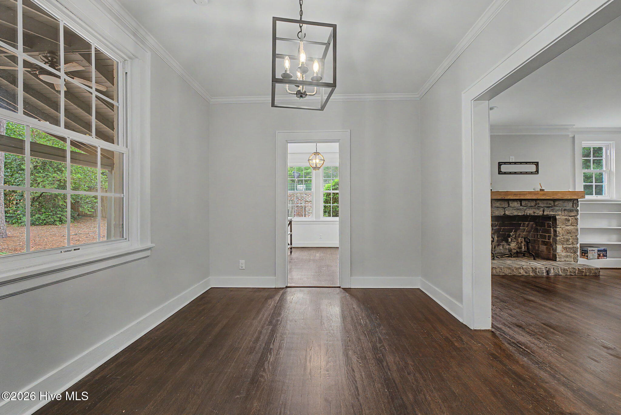 2911 Lombardy Court Property Photo 12