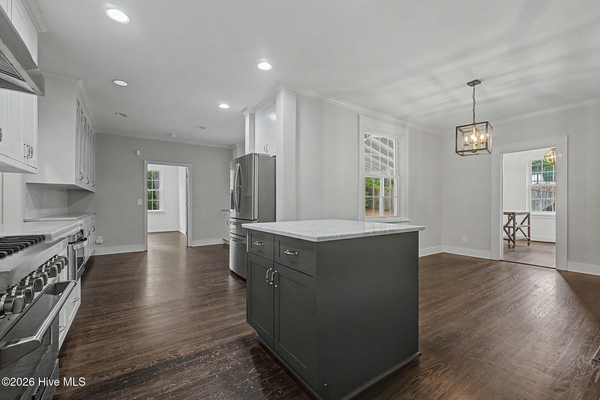 2911 Lombardy Court Property Photo 15
