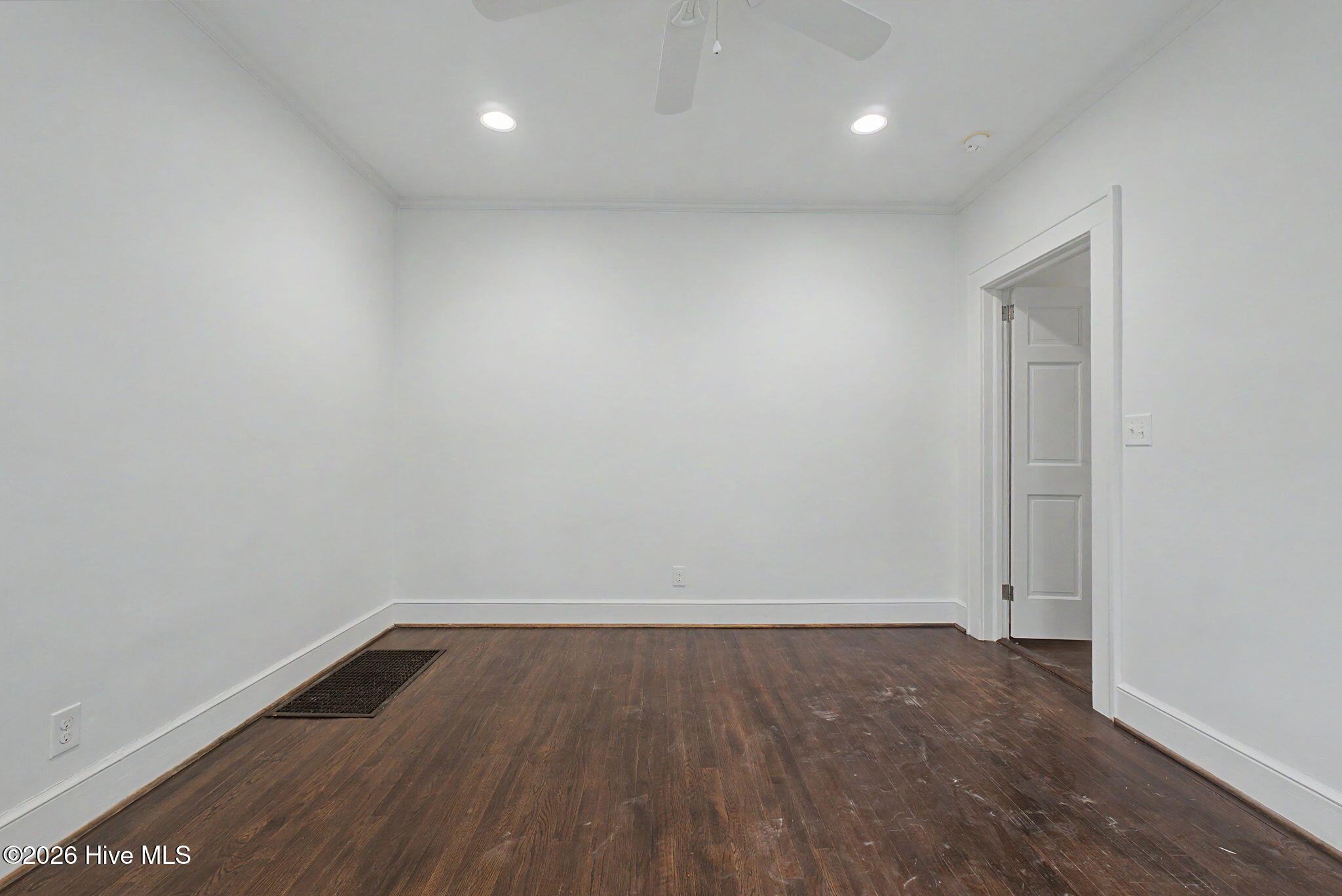2911 Lombardy Court Property Photo 36