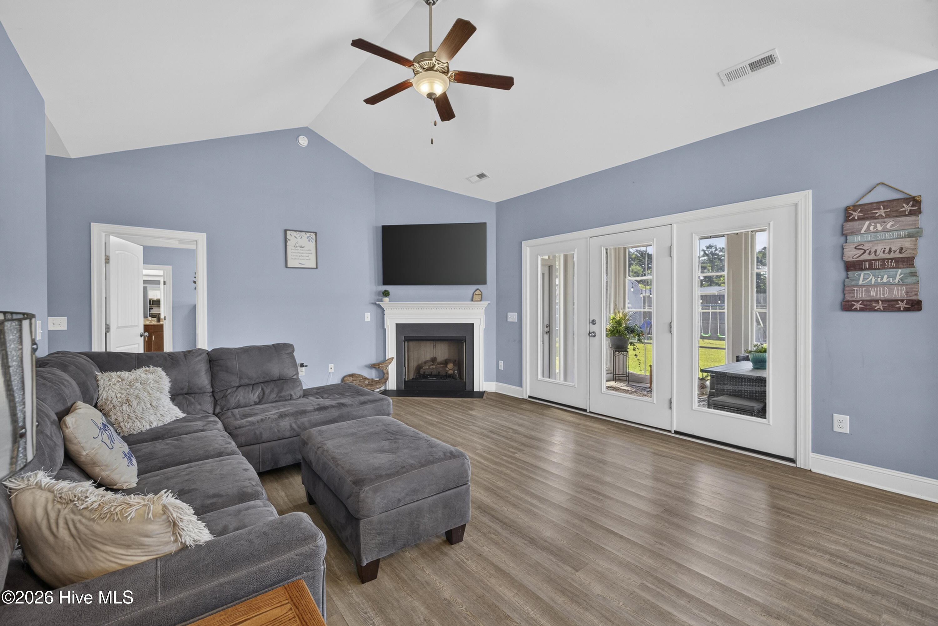 217 Bronze Drive Property Photo 8