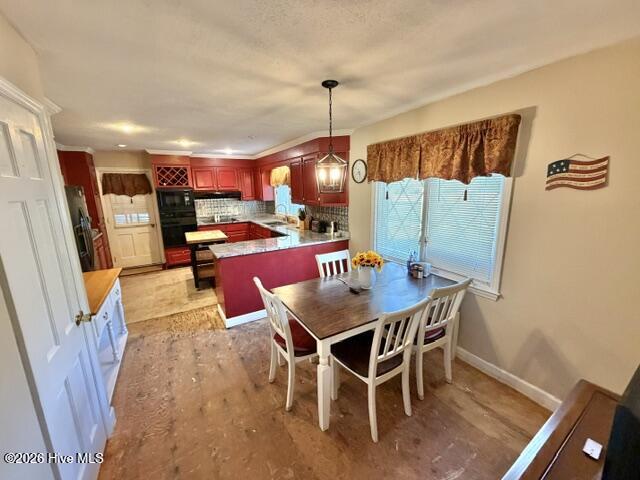 99 W Cornwallis Road Property Photo 10