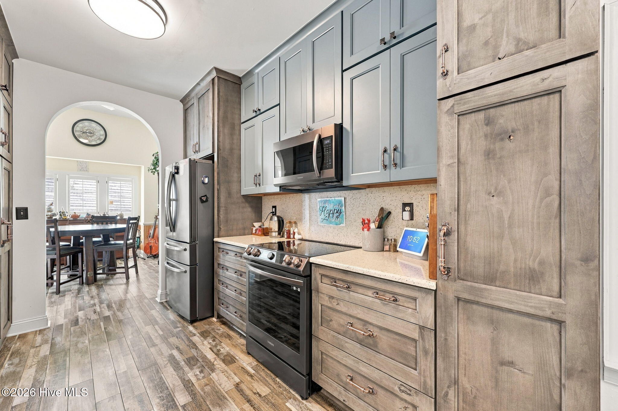 1931 Kingfisher Drive Property Photo 3