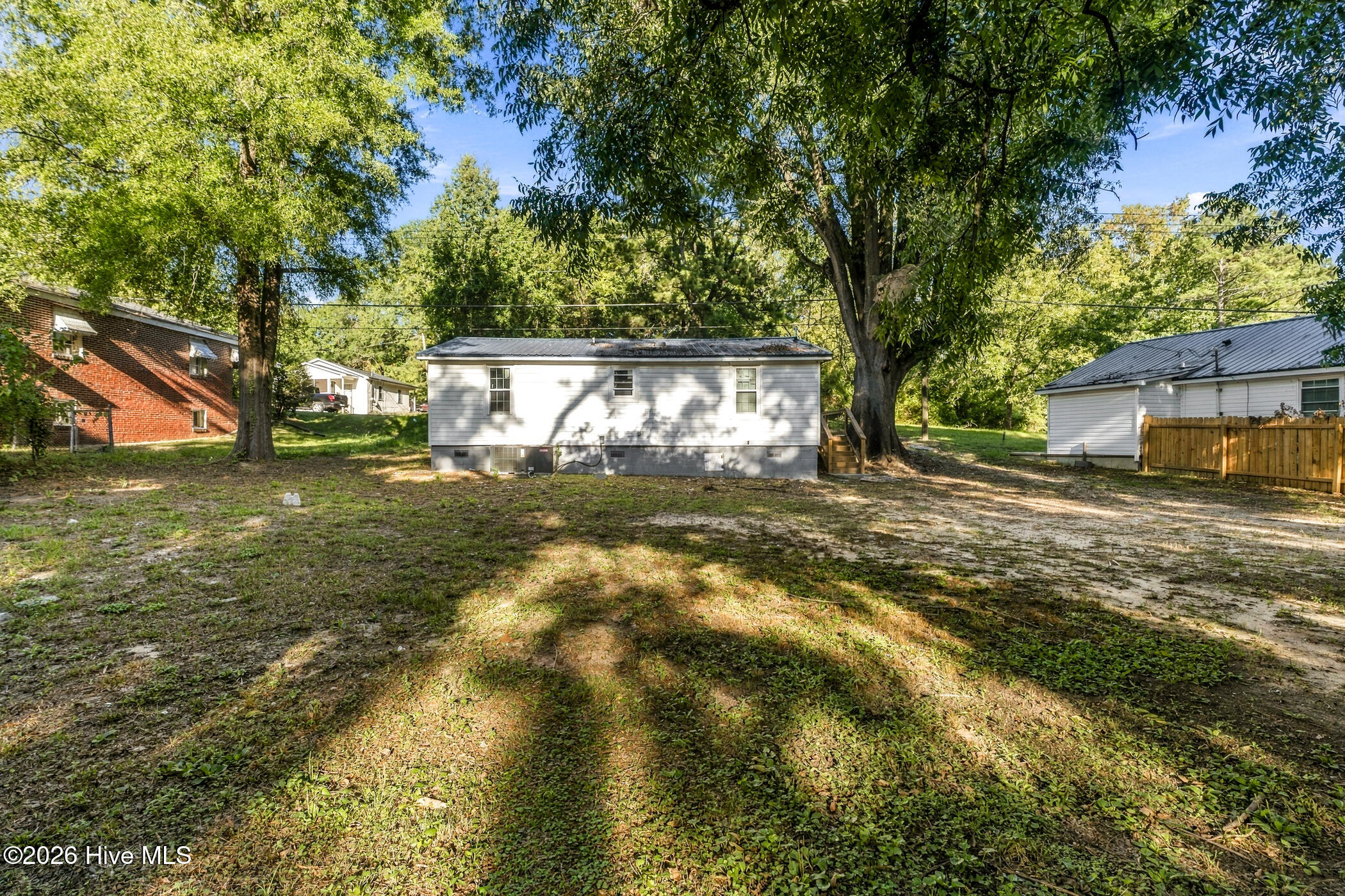 218 S Long Drive Property Photo 19