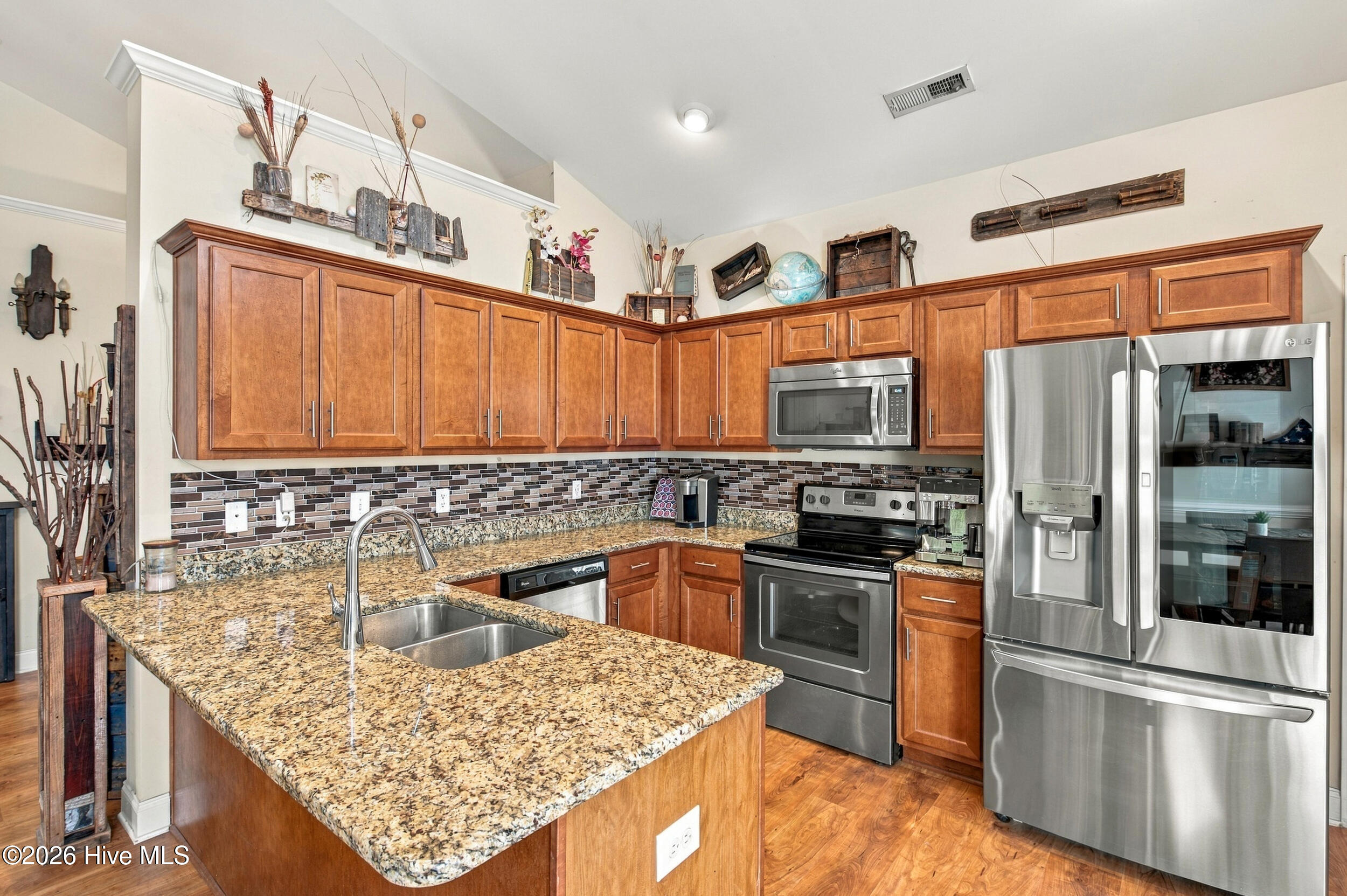 8795 Lanvale Oaks Drive Ne Property Photo 2