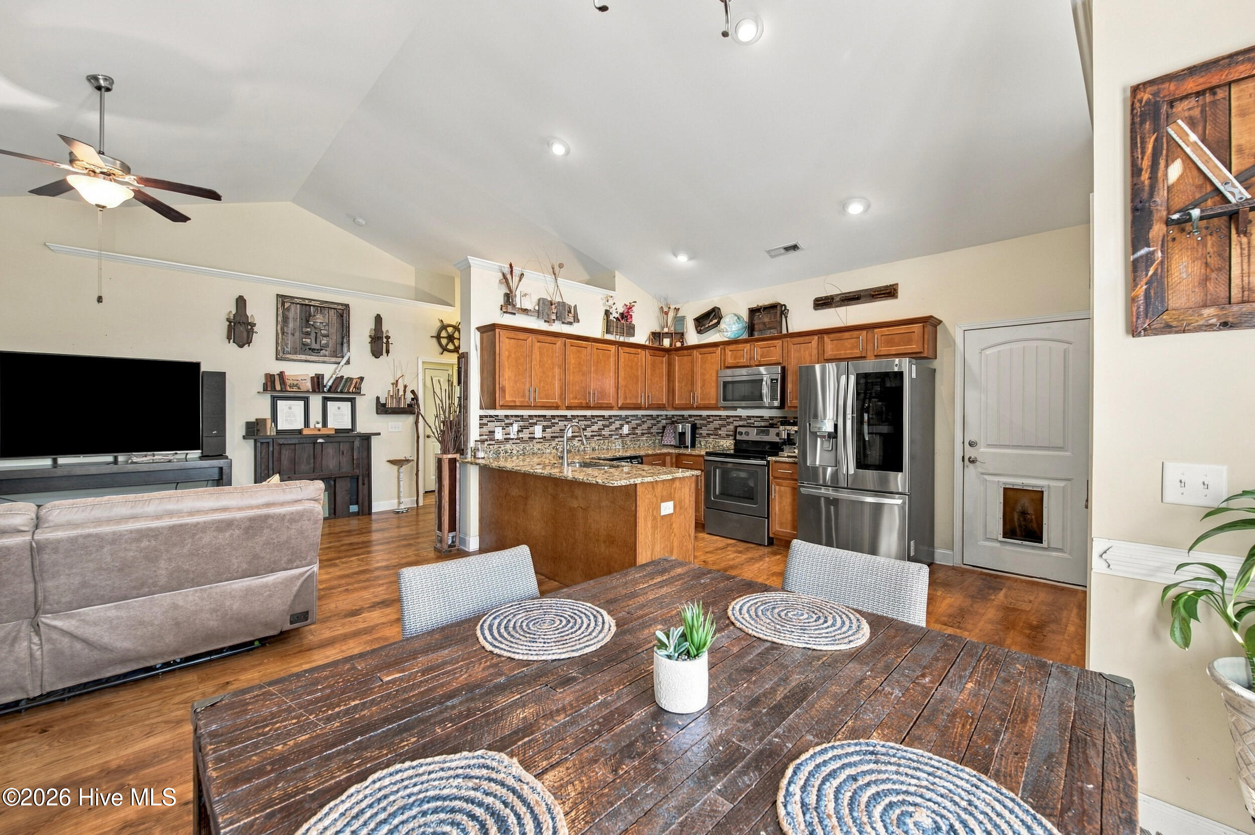 8795 Lanvale Oaks Drive Ne Property Photo 11
