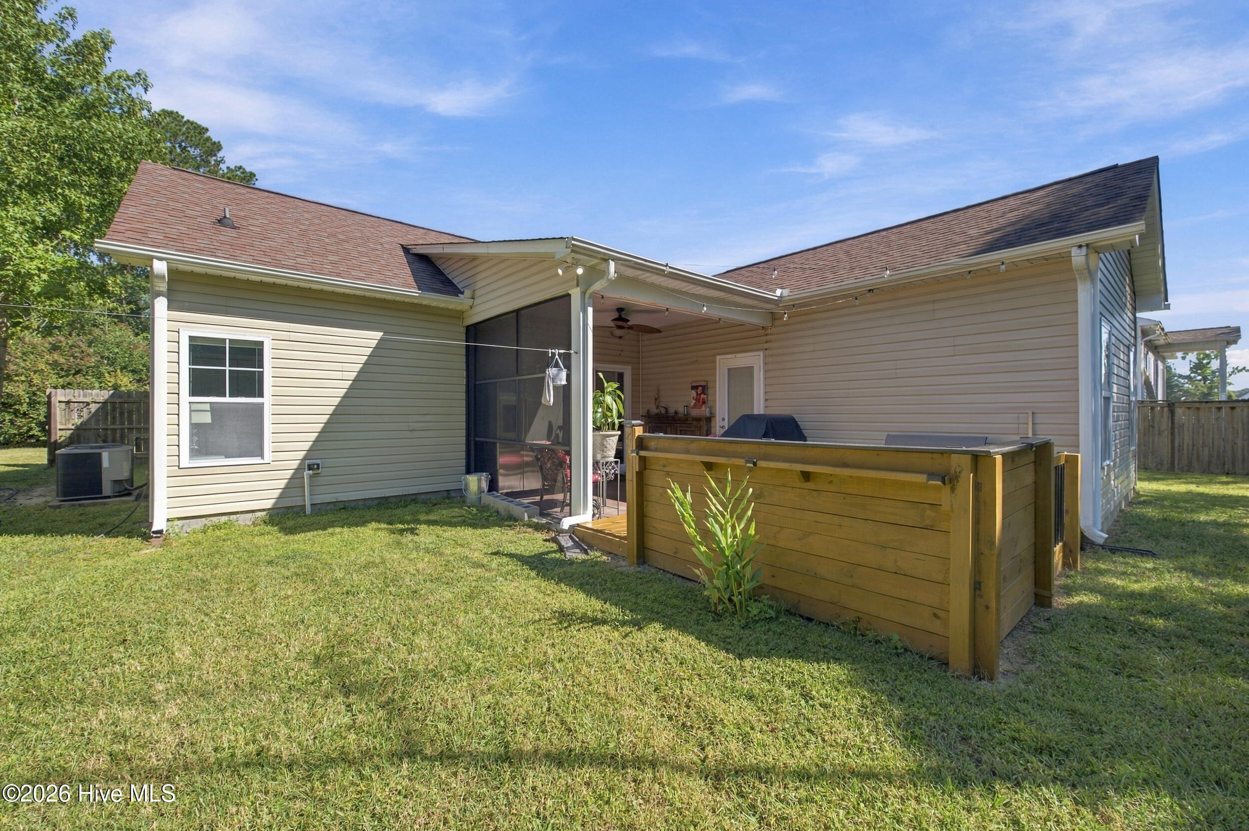 8795 Lanvale Oaks Drive Ne Property Photo 29
