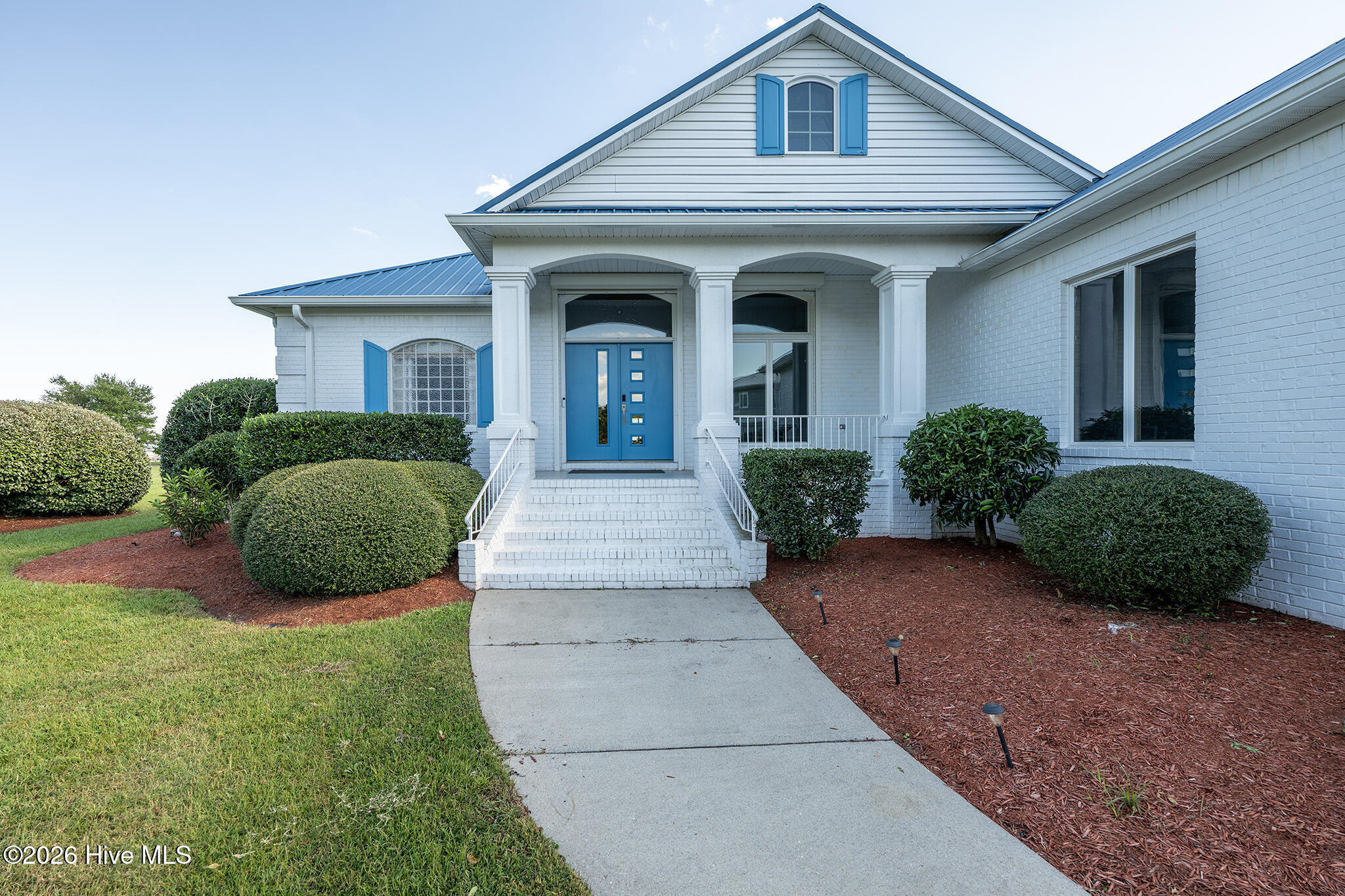 6022 Dolphin Road Property Photo 8