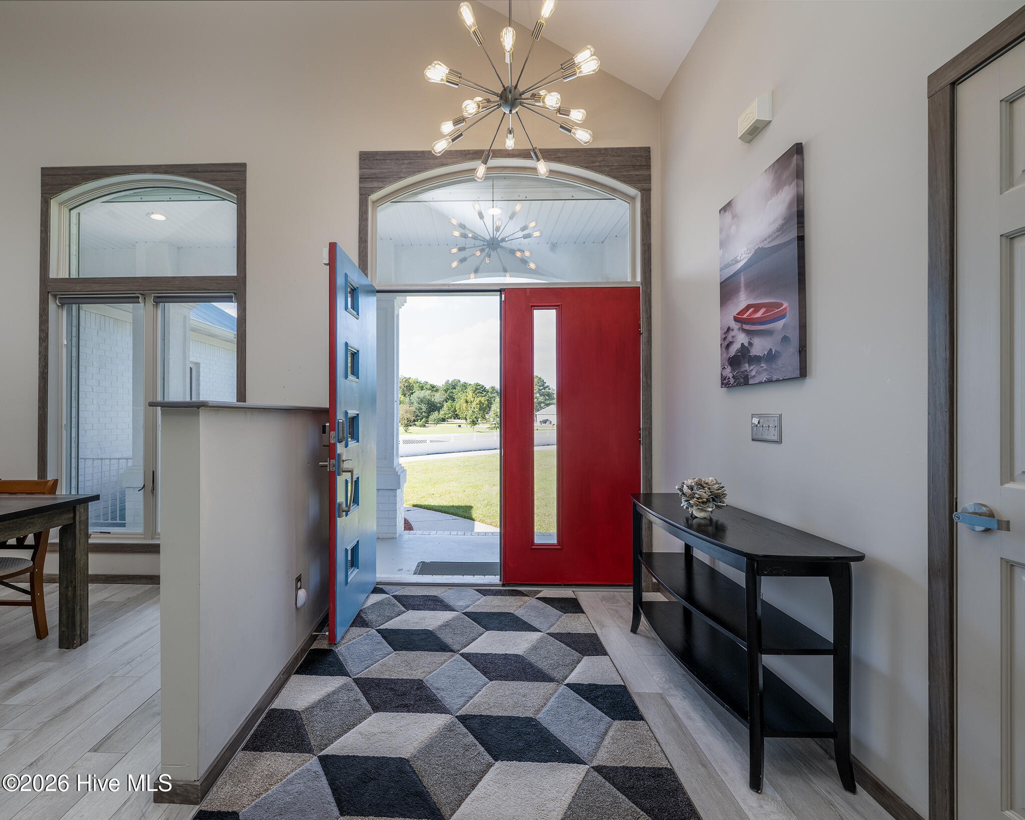 6022 Dolphin Road Property Photo 9