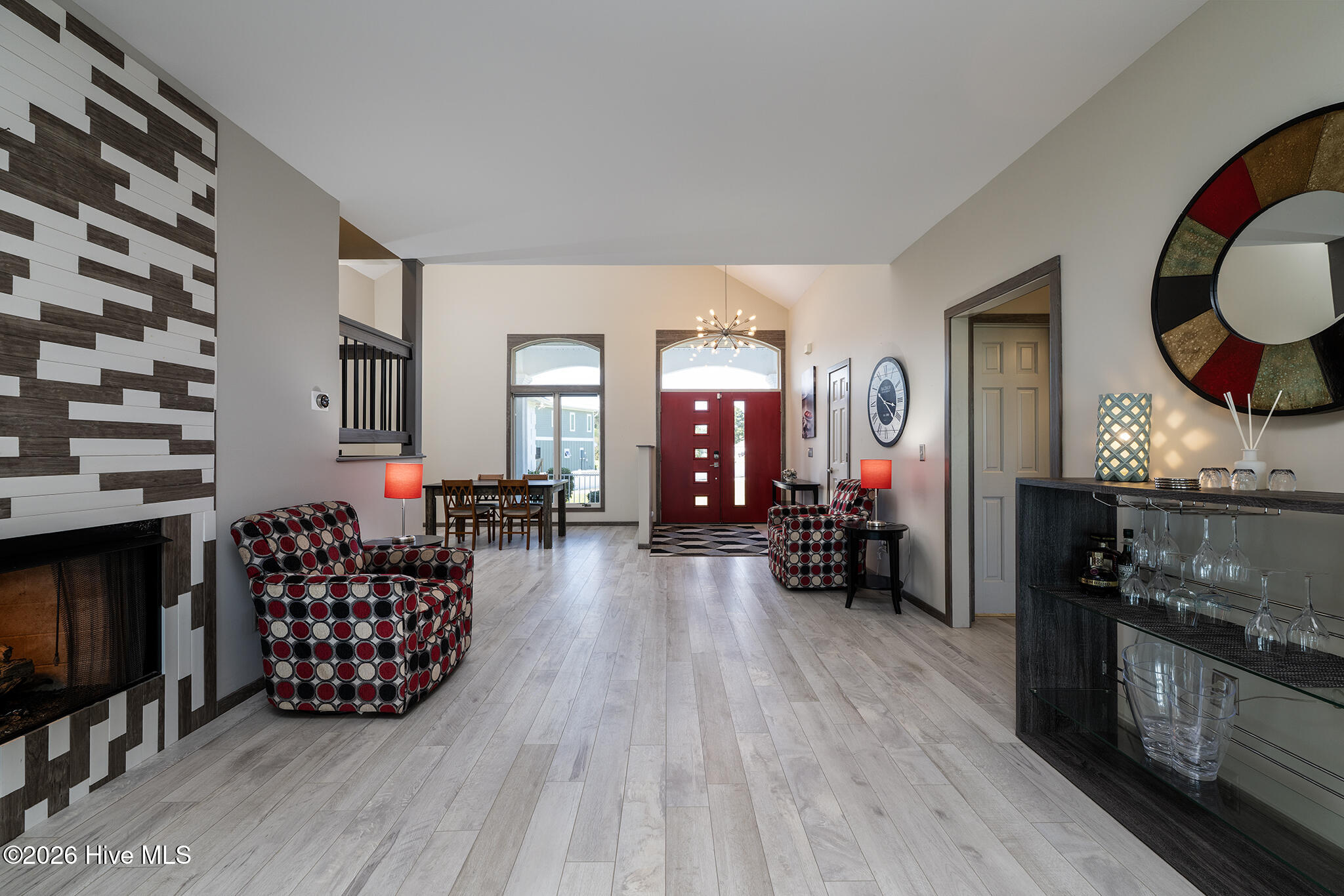 6022 Dolphin Road Property Photo 11