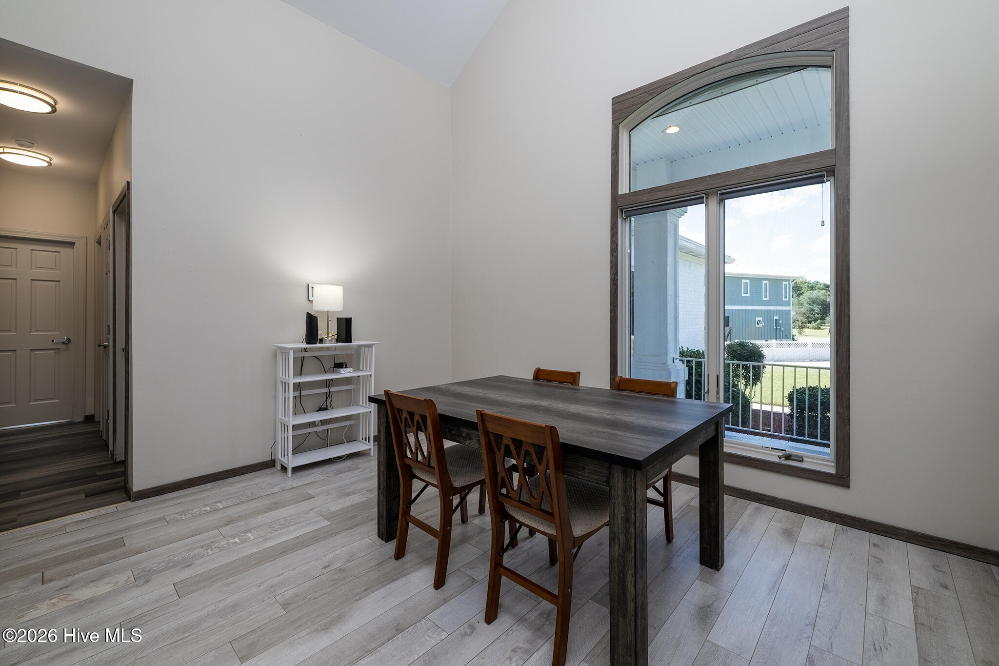 6022 Dolphin Road Property Photo 18