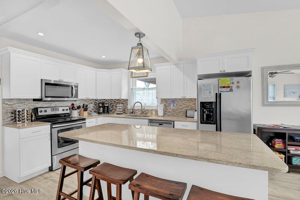 1720 N New River Drive Property Photo 12