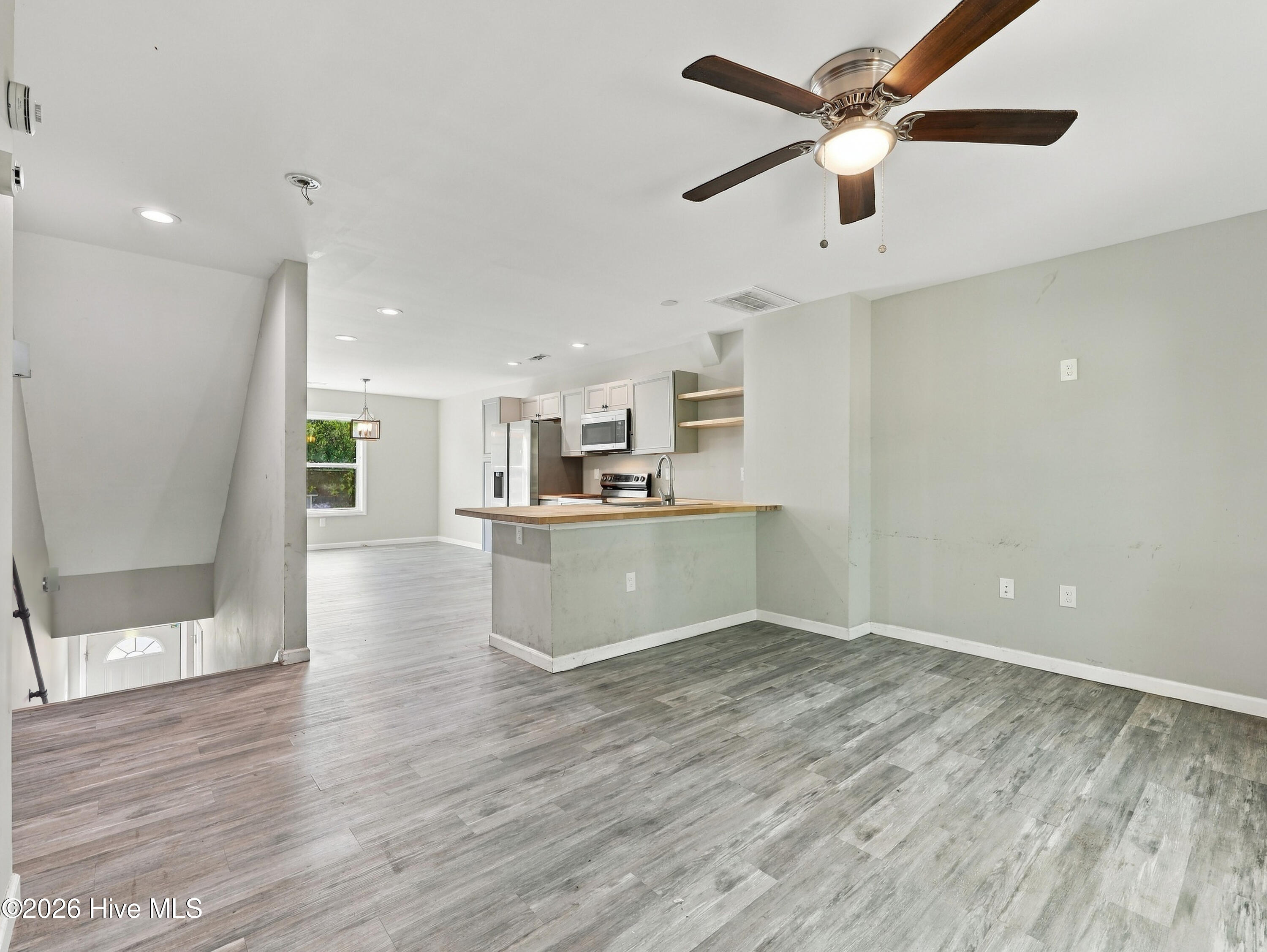 508 Redwood Place 2 Property Photo 13