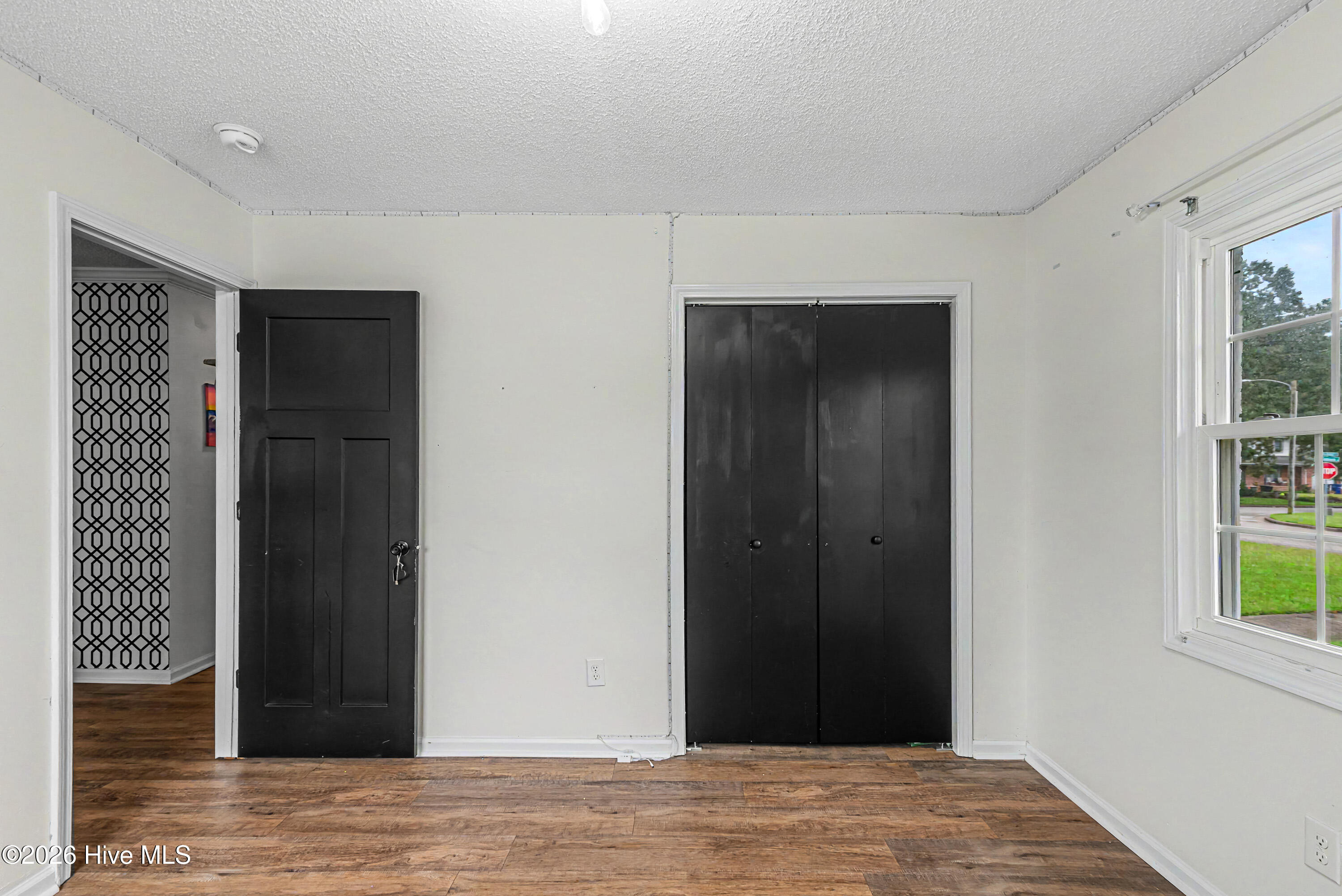 301 King Richard Court Property Photo 33