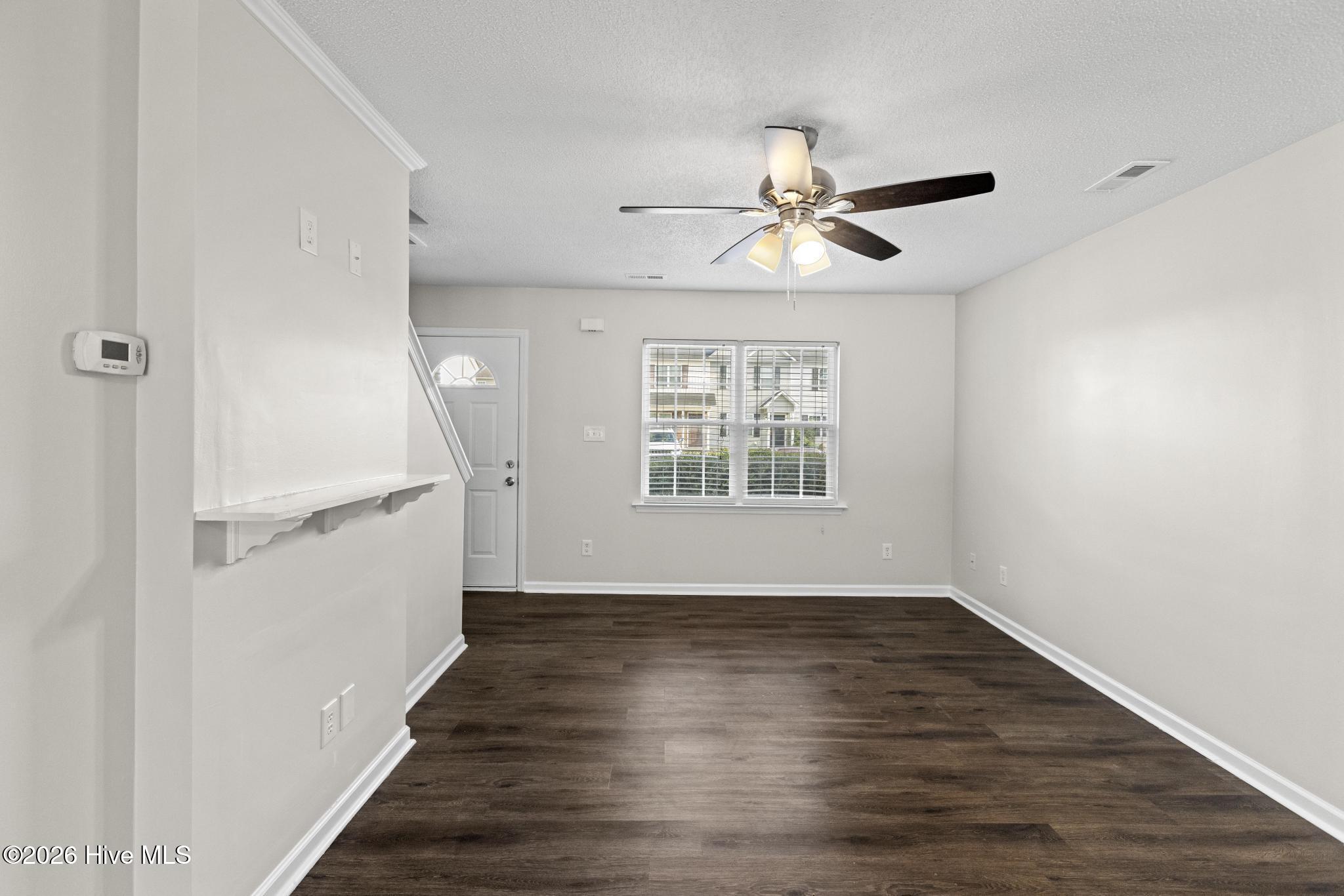7002 Banister Loop Property Photo 7