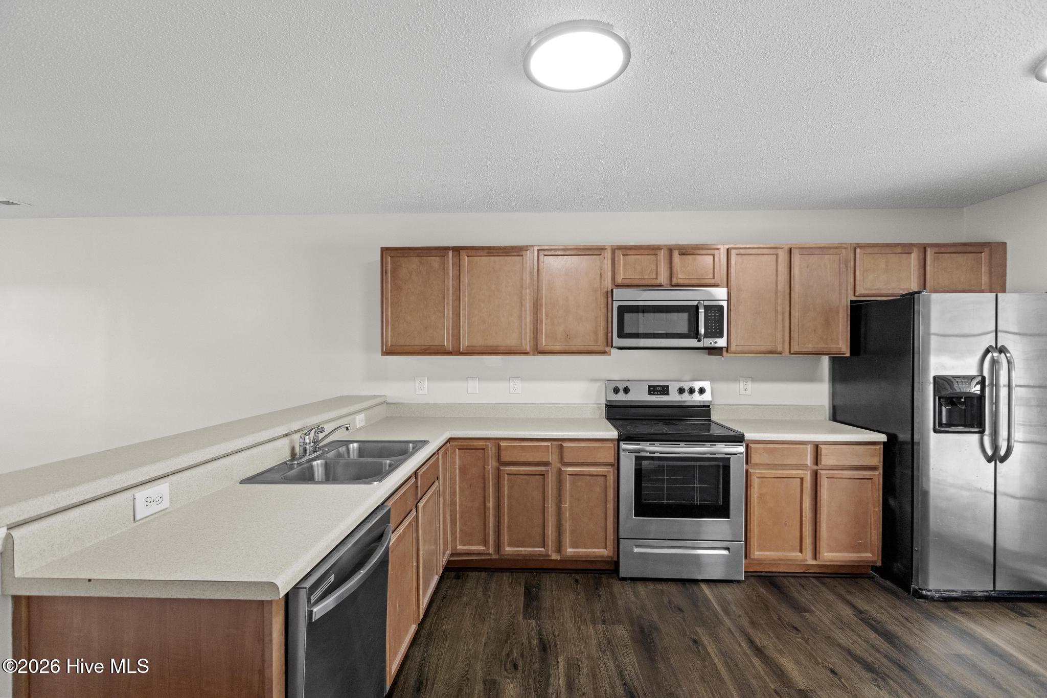 7002 Banister Loop Property Photo 12
