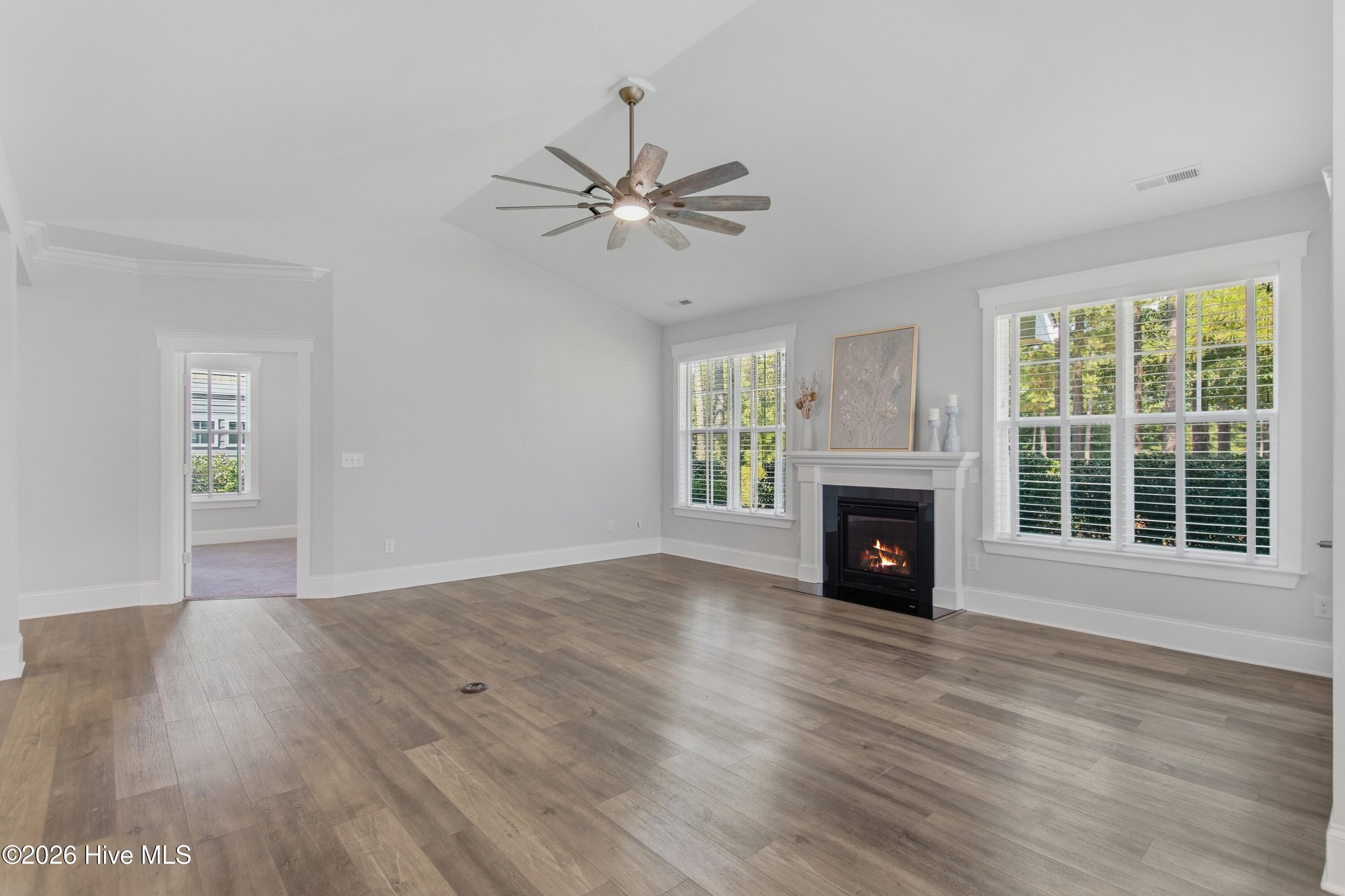 8277 Oak Abbey Trail Ne Property Photo 15