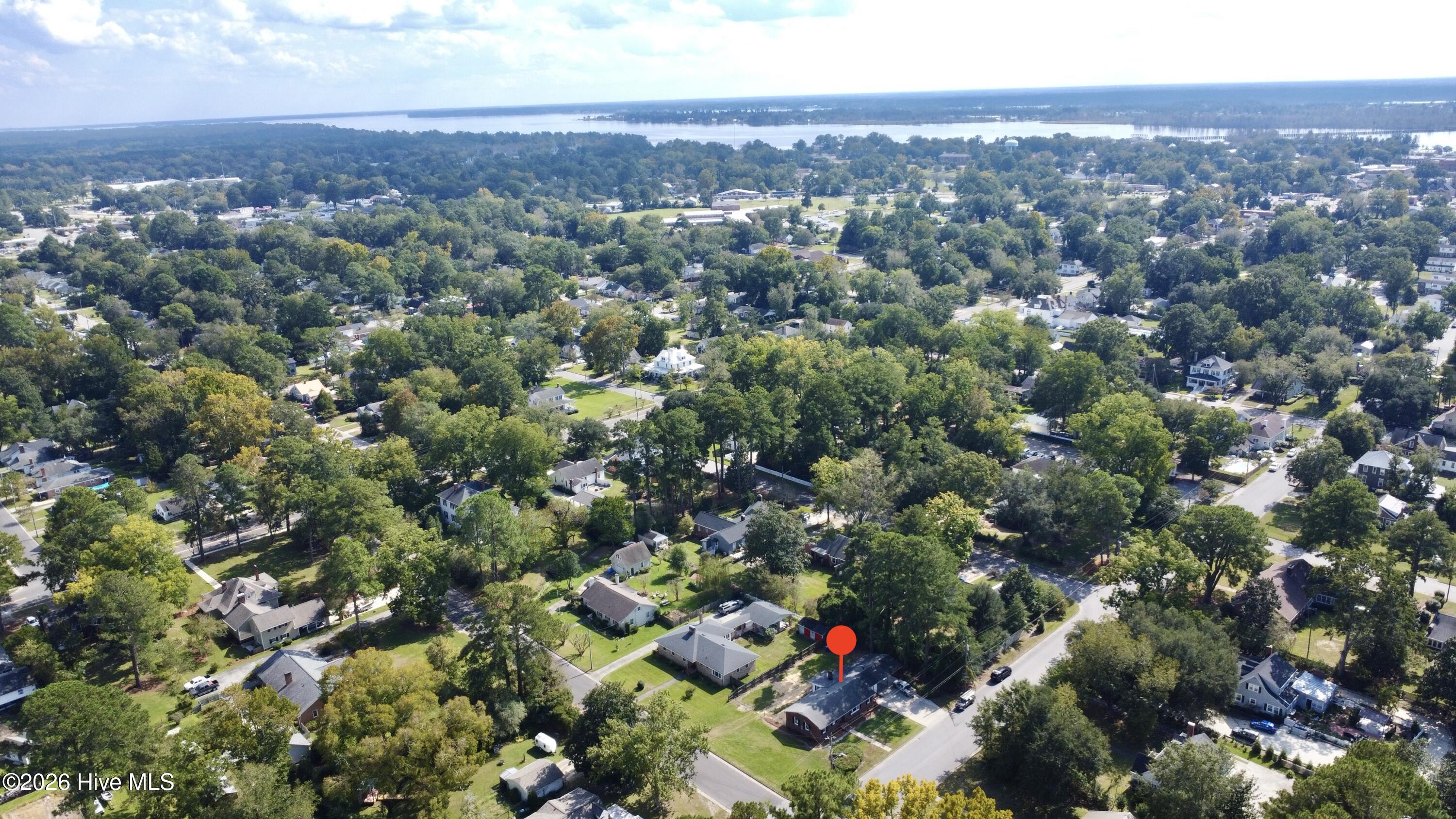 1215 N Respess Street Property Photo 2