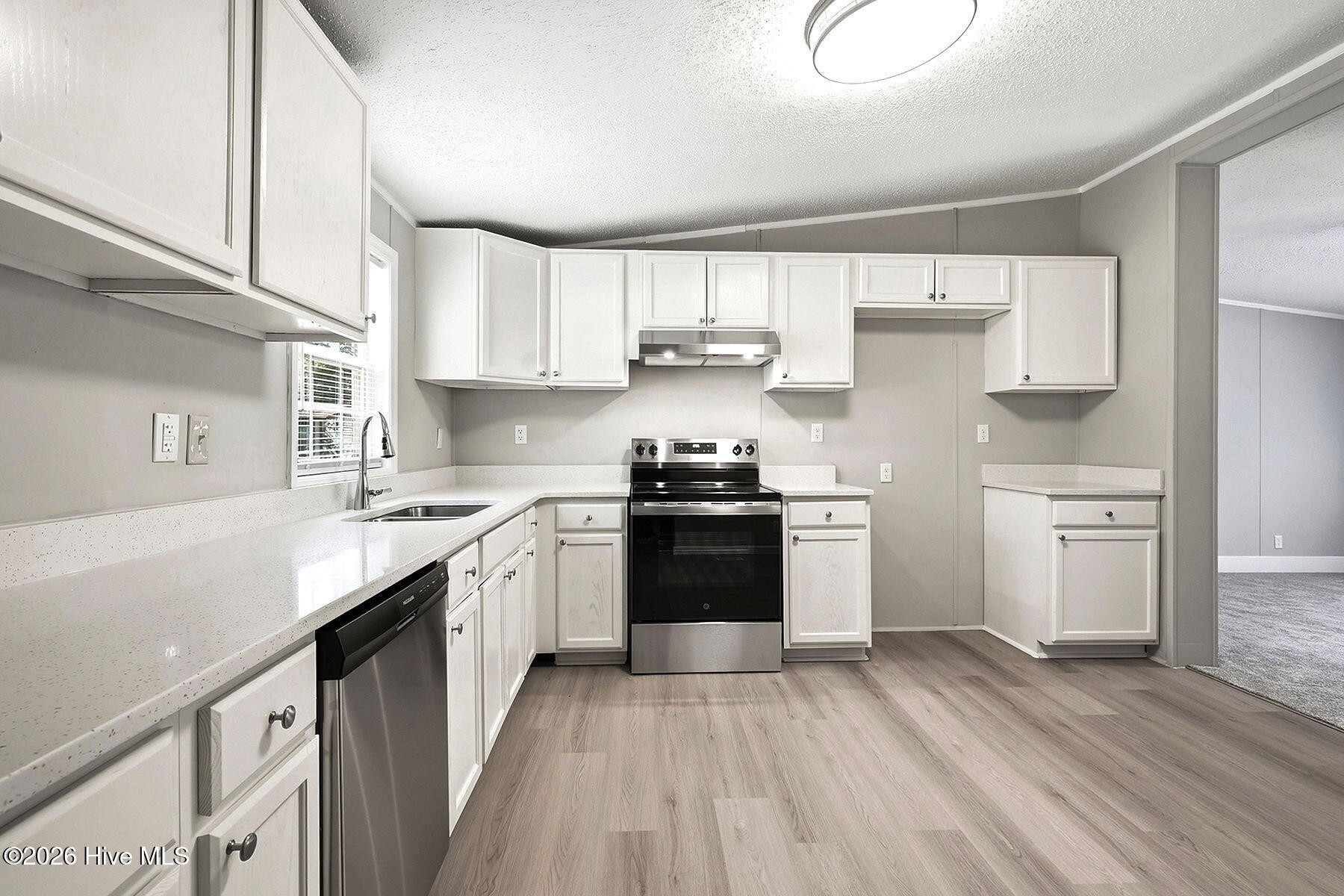 213 Se Railroad Street Property Photo 6
