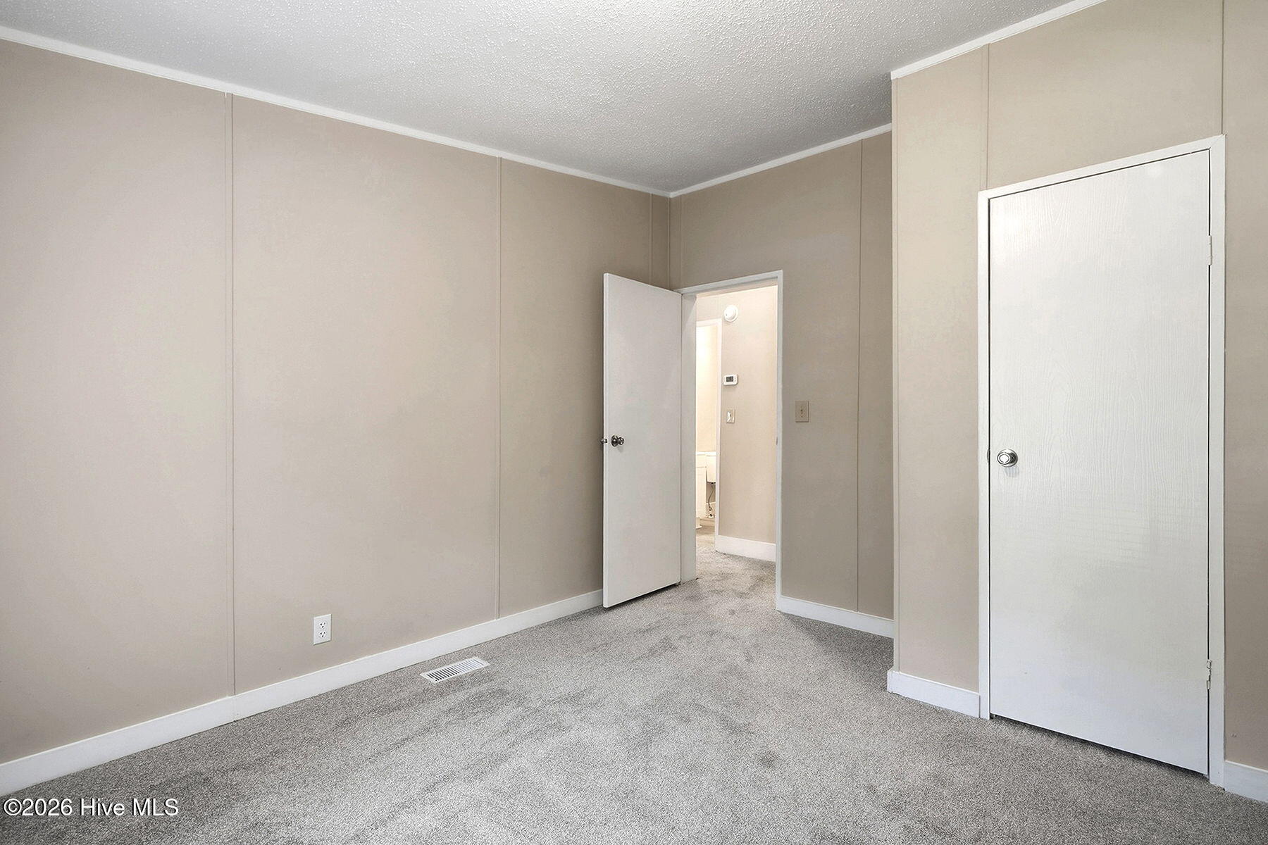 213 Se Railroad Street Property Photo 11