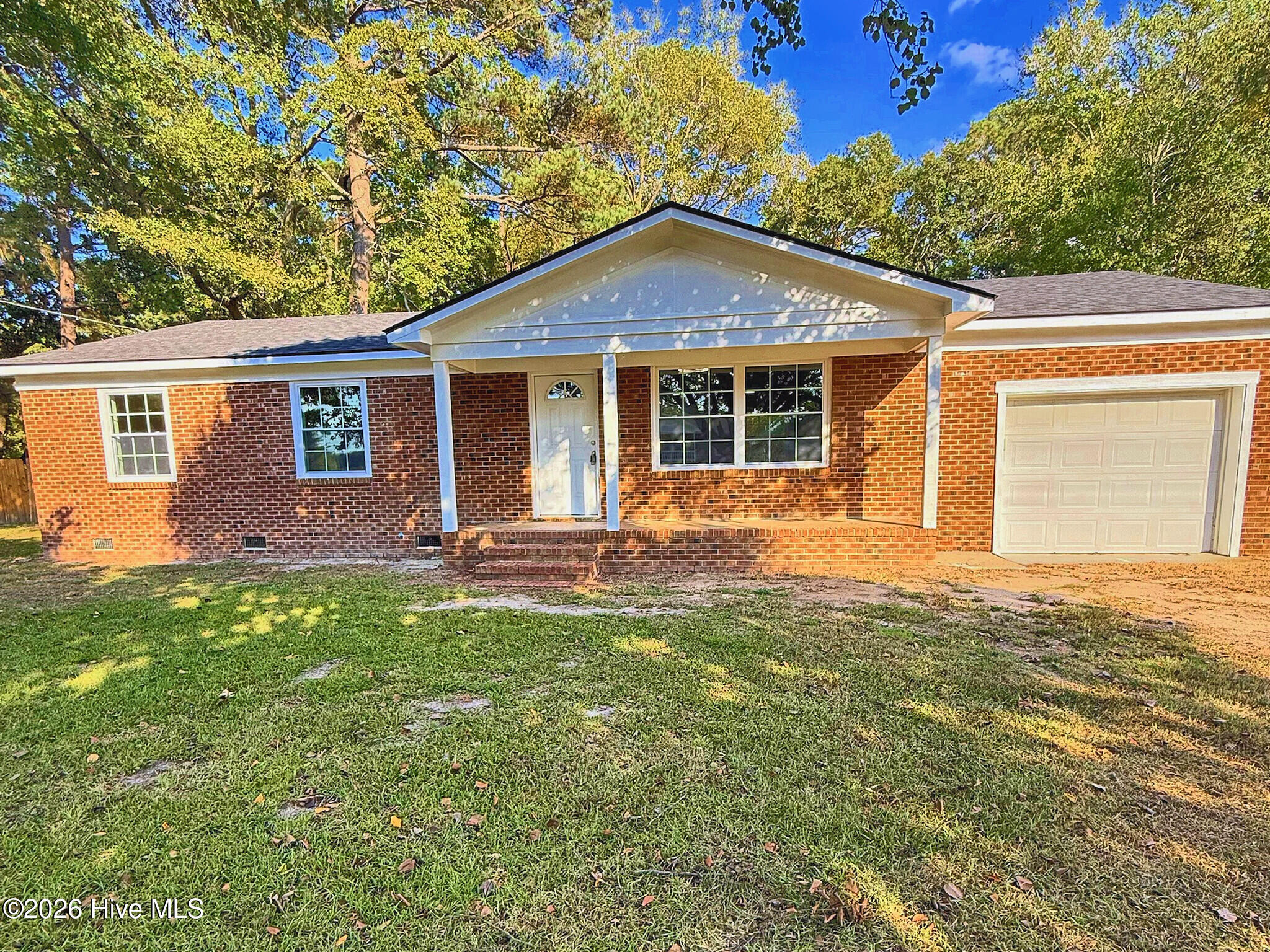 1521 Greenacres Road Property Photo 5