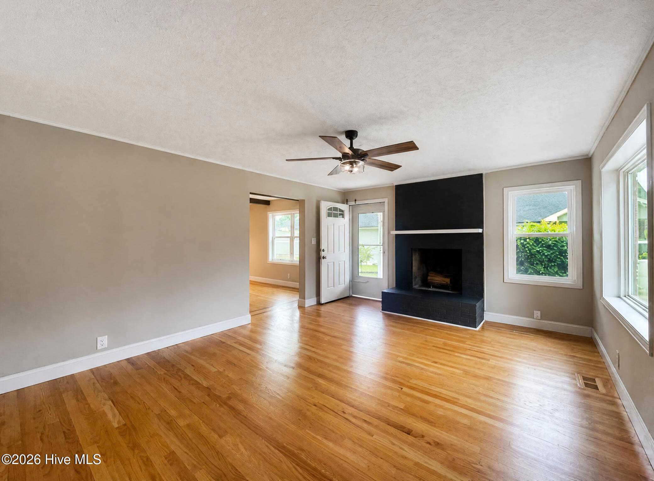 217 E Donaldson Avenue Property Photo 4