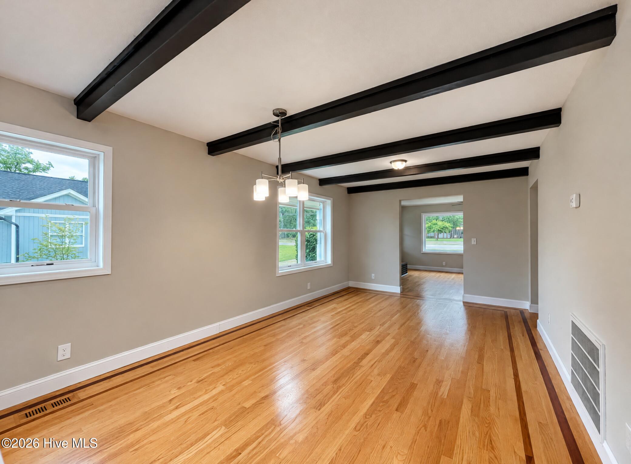 217 E Donaldson Avenue Property Photo 8