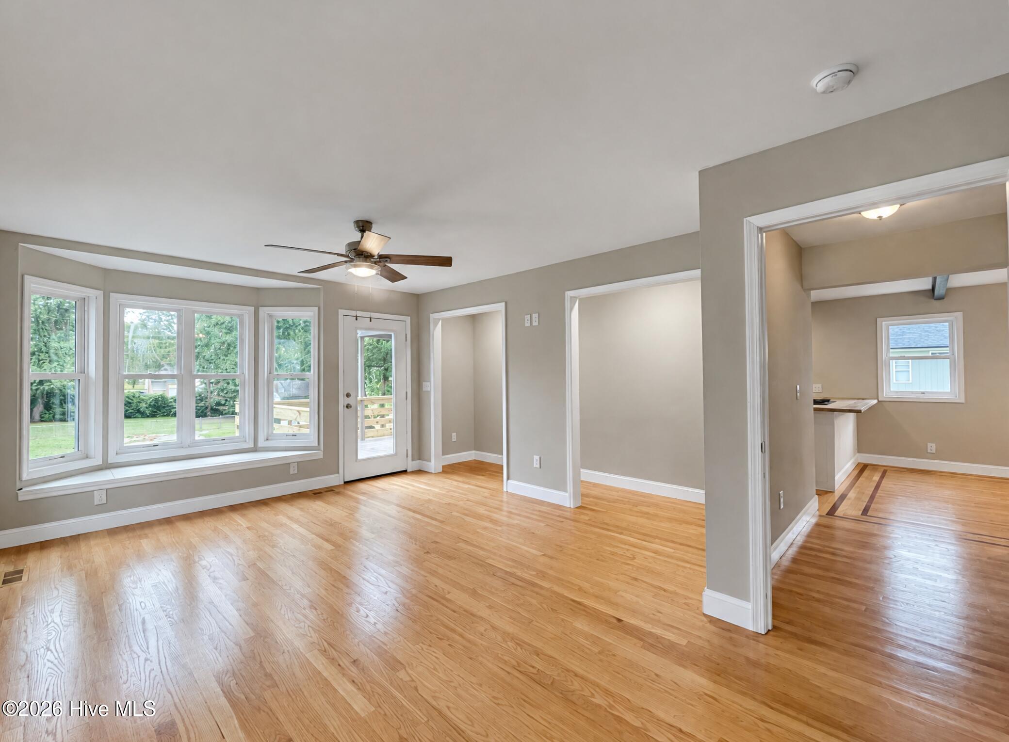 217 E Donaldson Avenue Property Photo 15