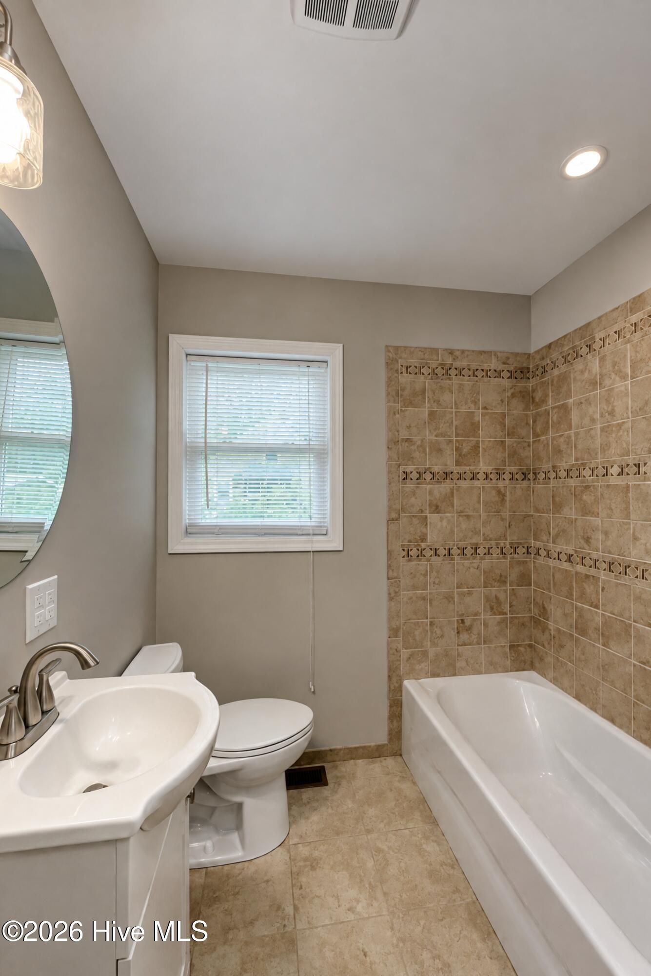 217 E Donaldson Avenue Property Photo 21