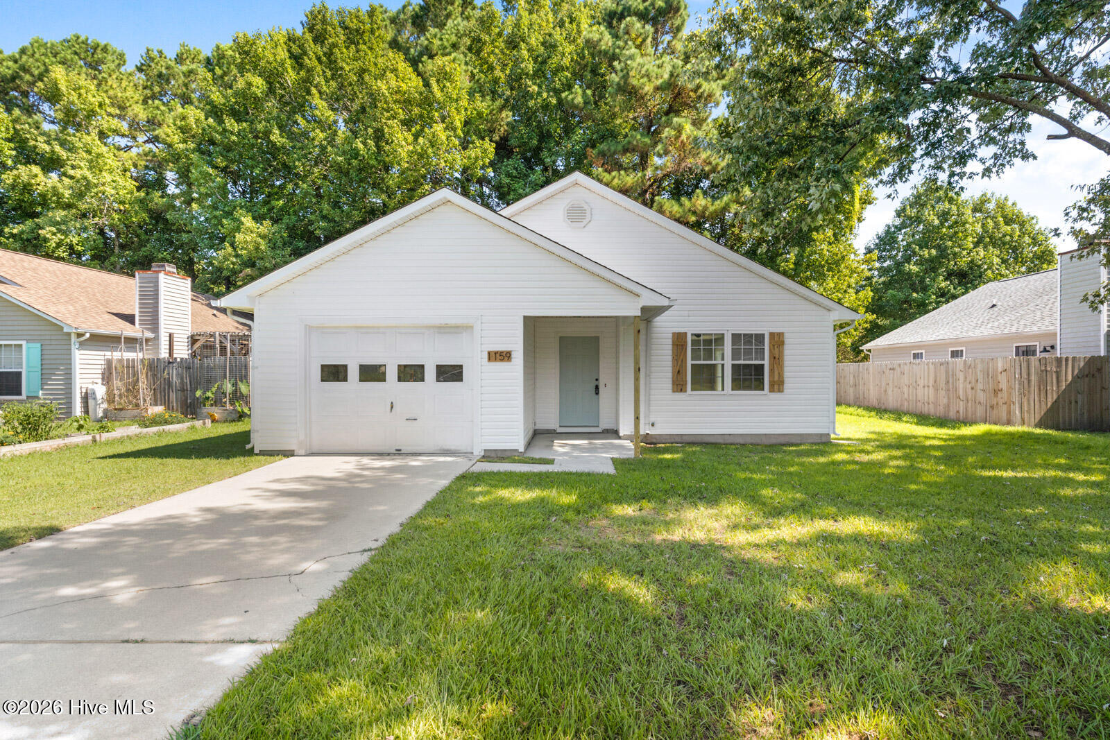 1159 Pearl Court Property Photo 1