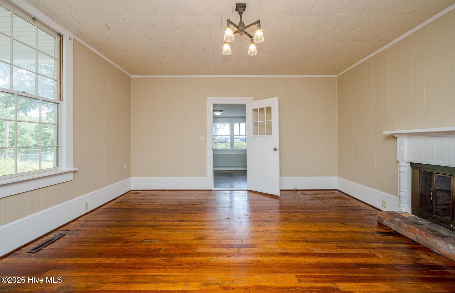 51 Aiken Avenue Property Photo 4