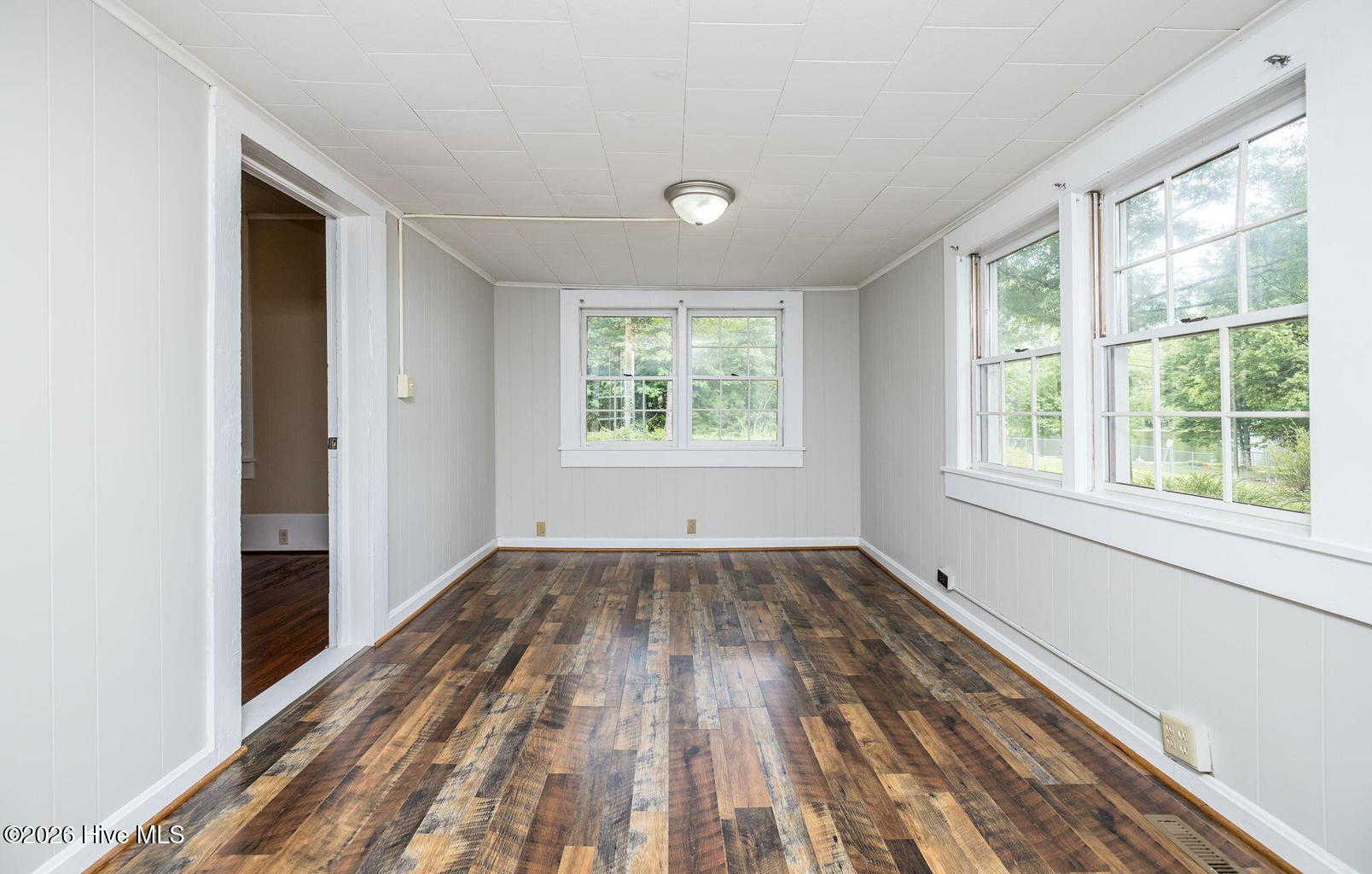 51 Aiken Avenue Property Photo 8