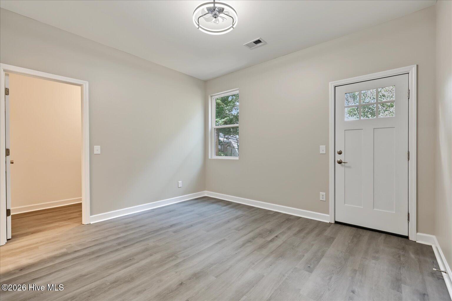 1005 Queen Street Property Photo 30
