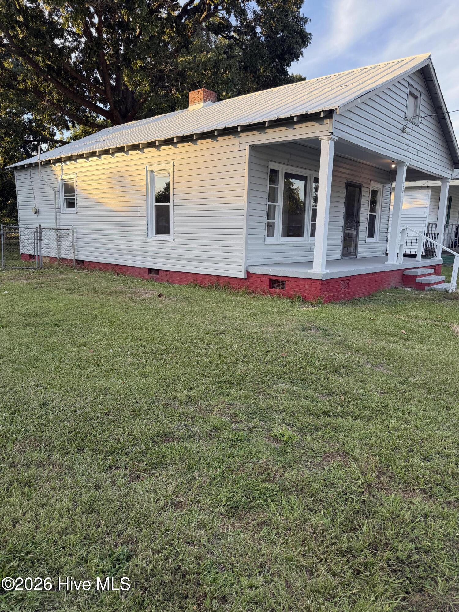 408 Park Avenue Property Photo 2