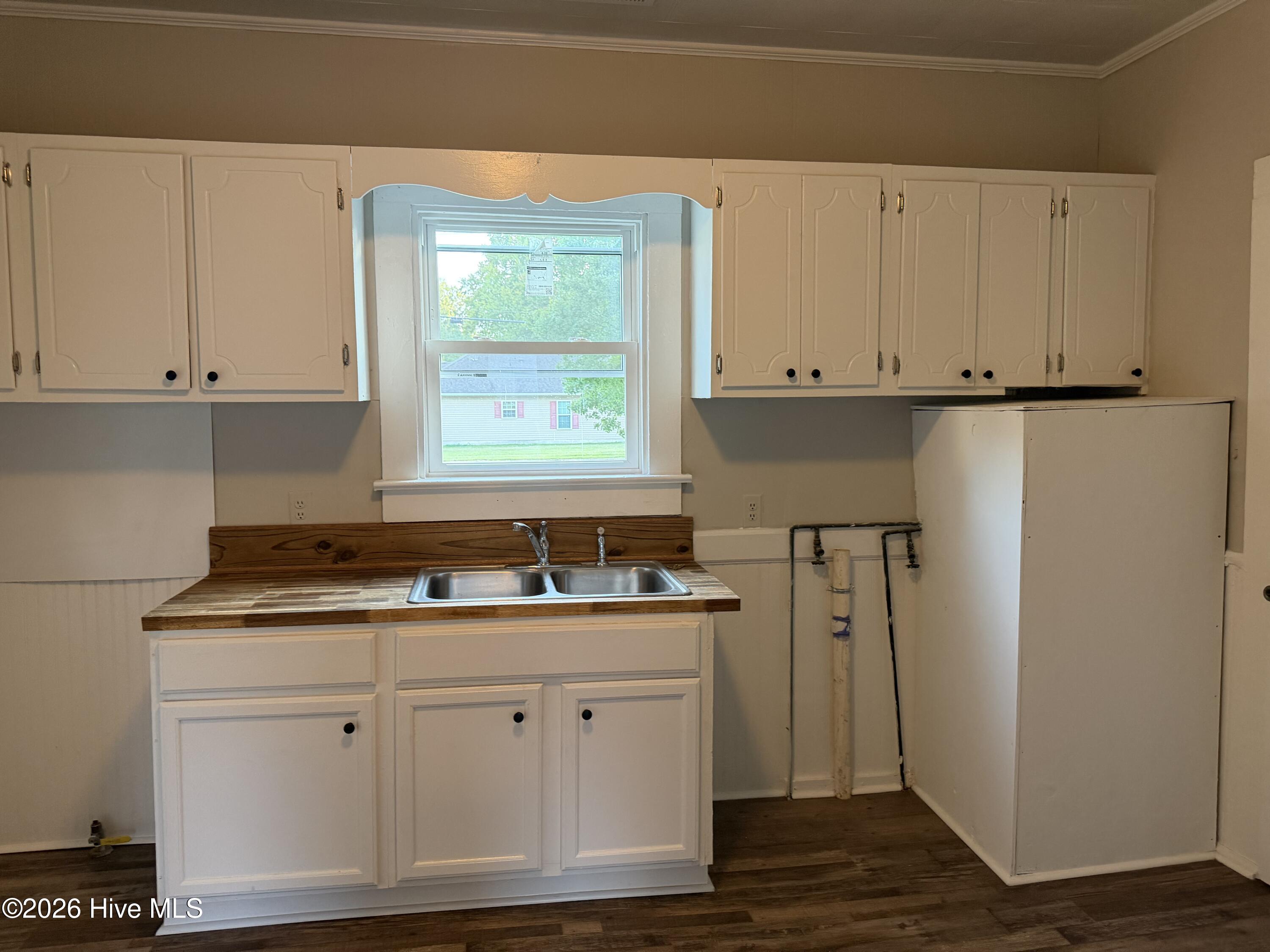408 Park Avenue Property Photo 3