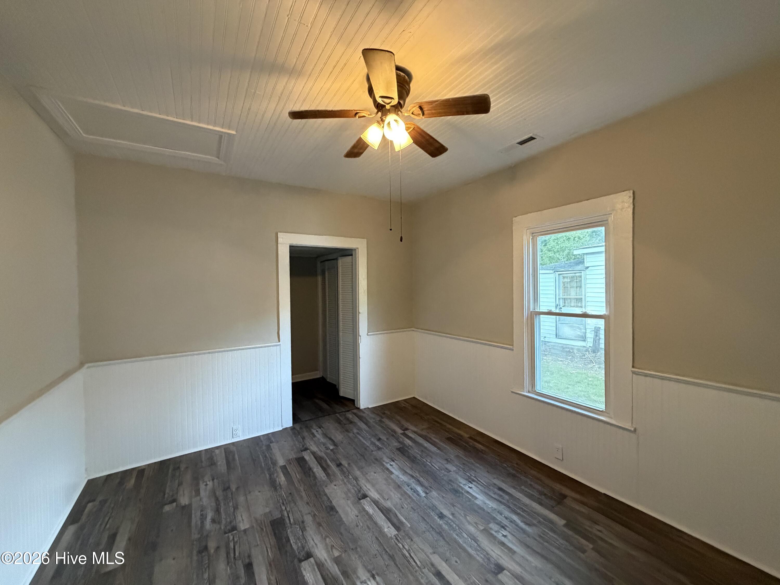 408 Park Avenue Property Photo 5
