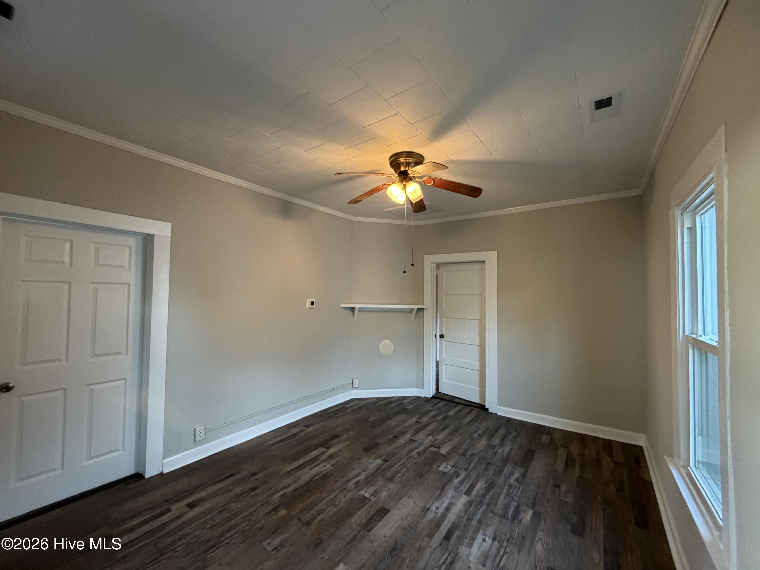 408 Park Avenue Property Photo 6