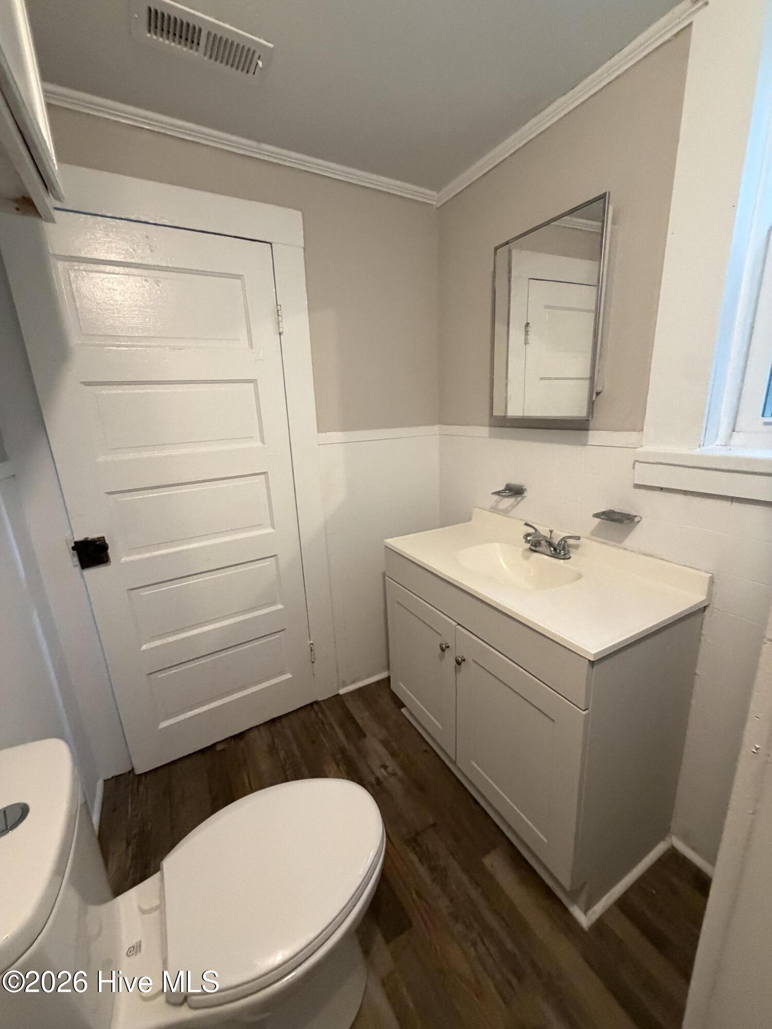 408 Park Avenue Property Photo 11