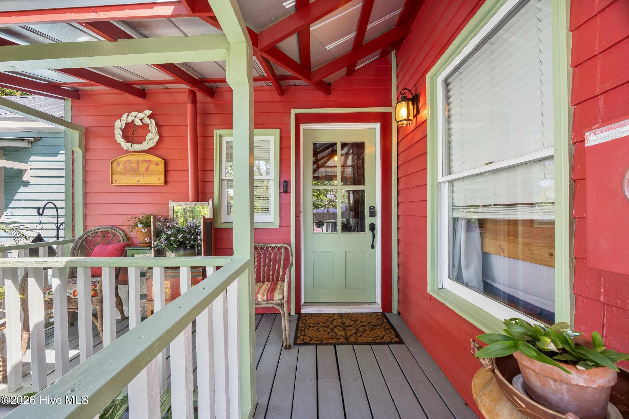 617 Fullwood Street Property Photo 4