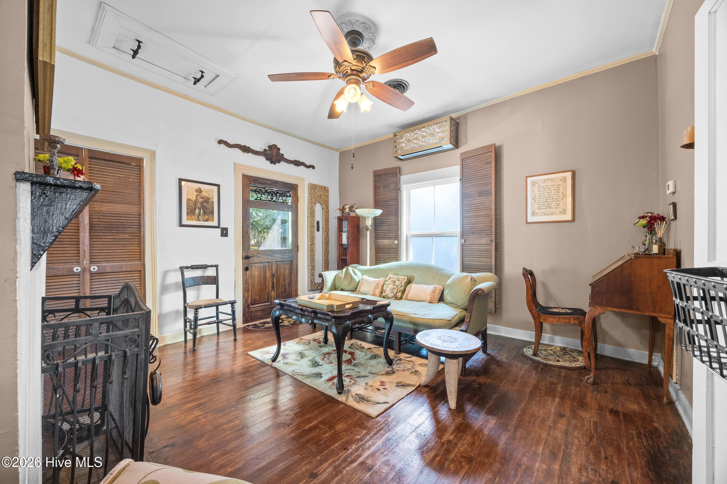 617 Fullwood Street Property Photo 12