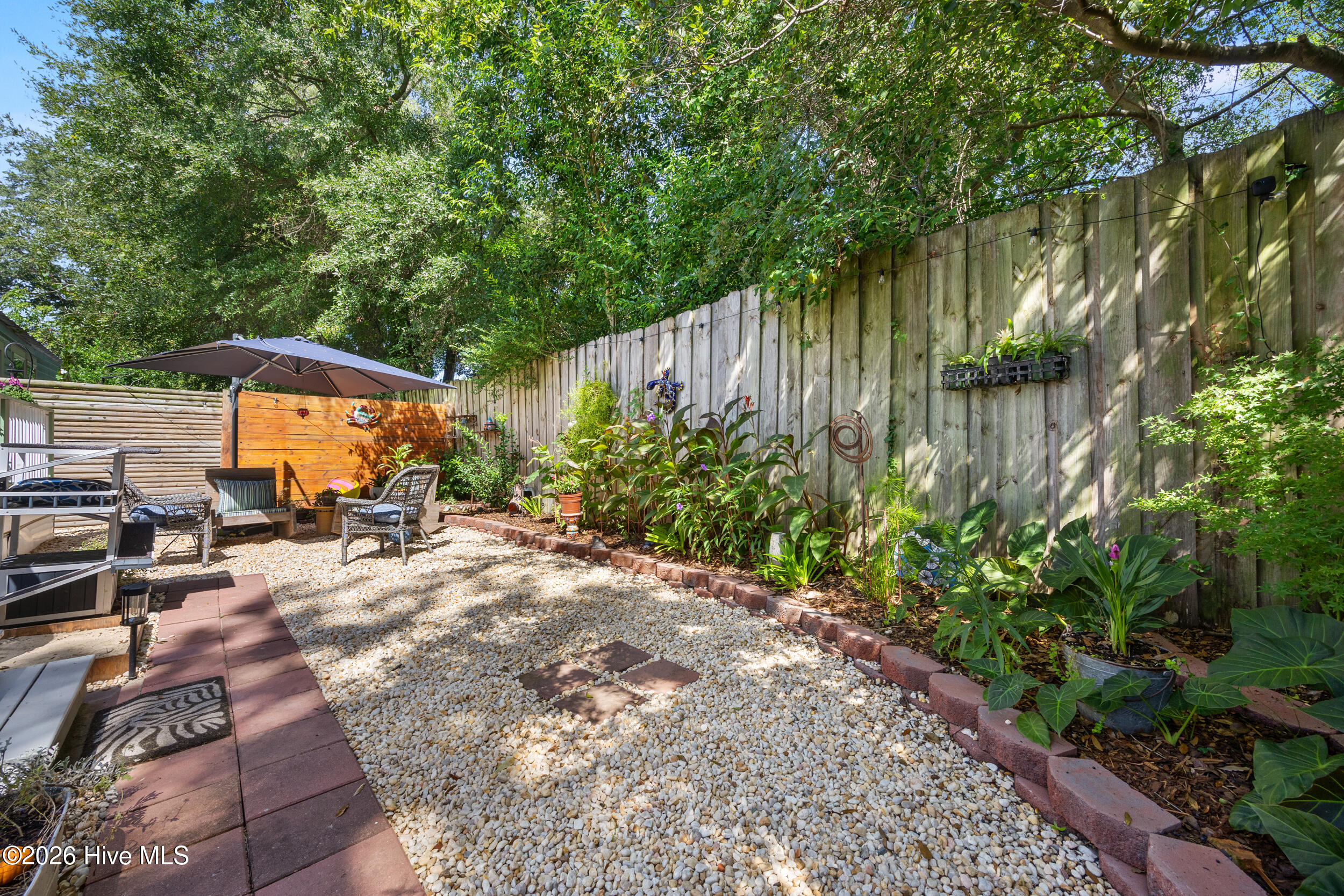 617 Fullwood Street Property Photo 25