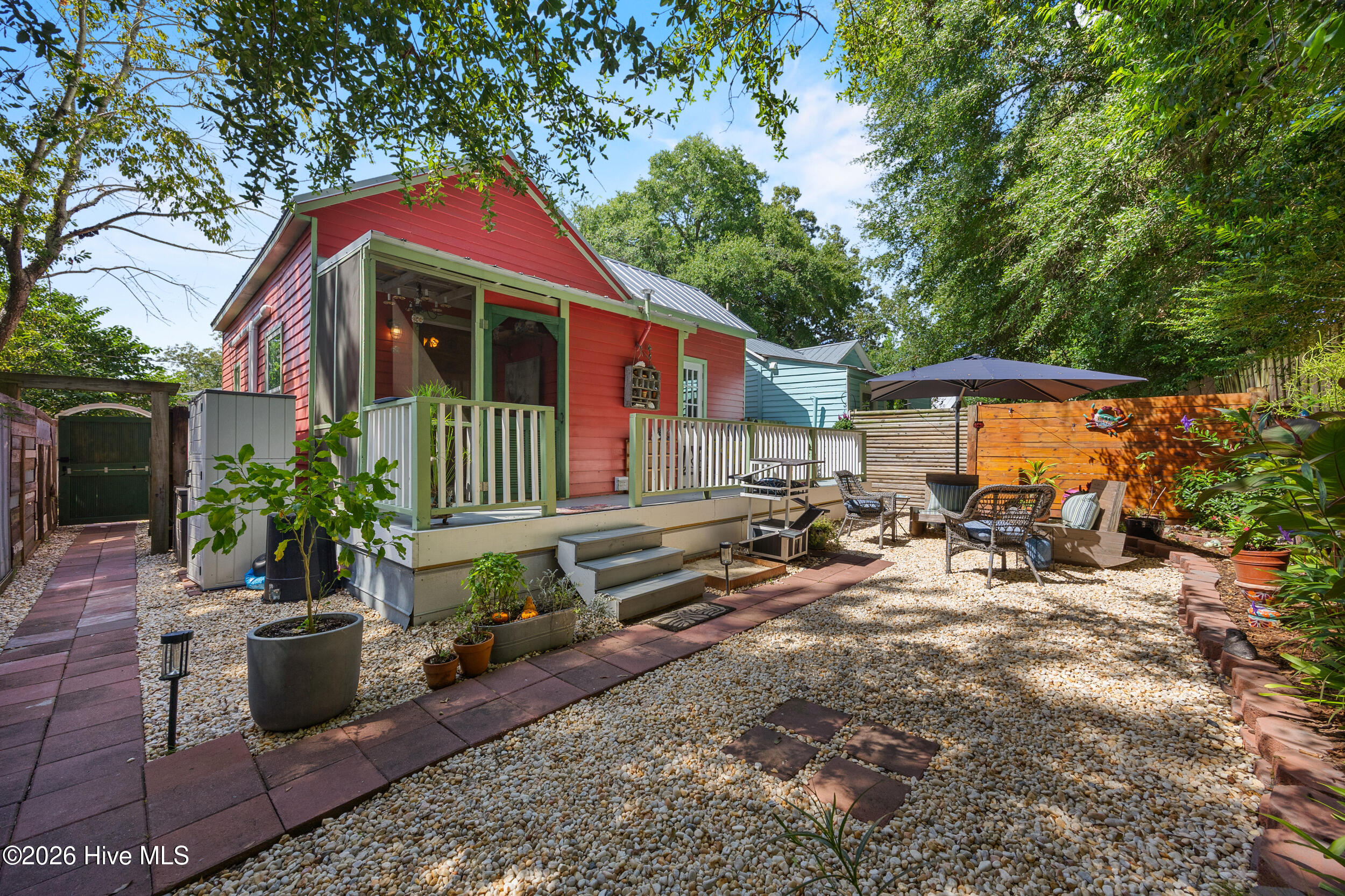 617 Fullwood Street Property Photo 26