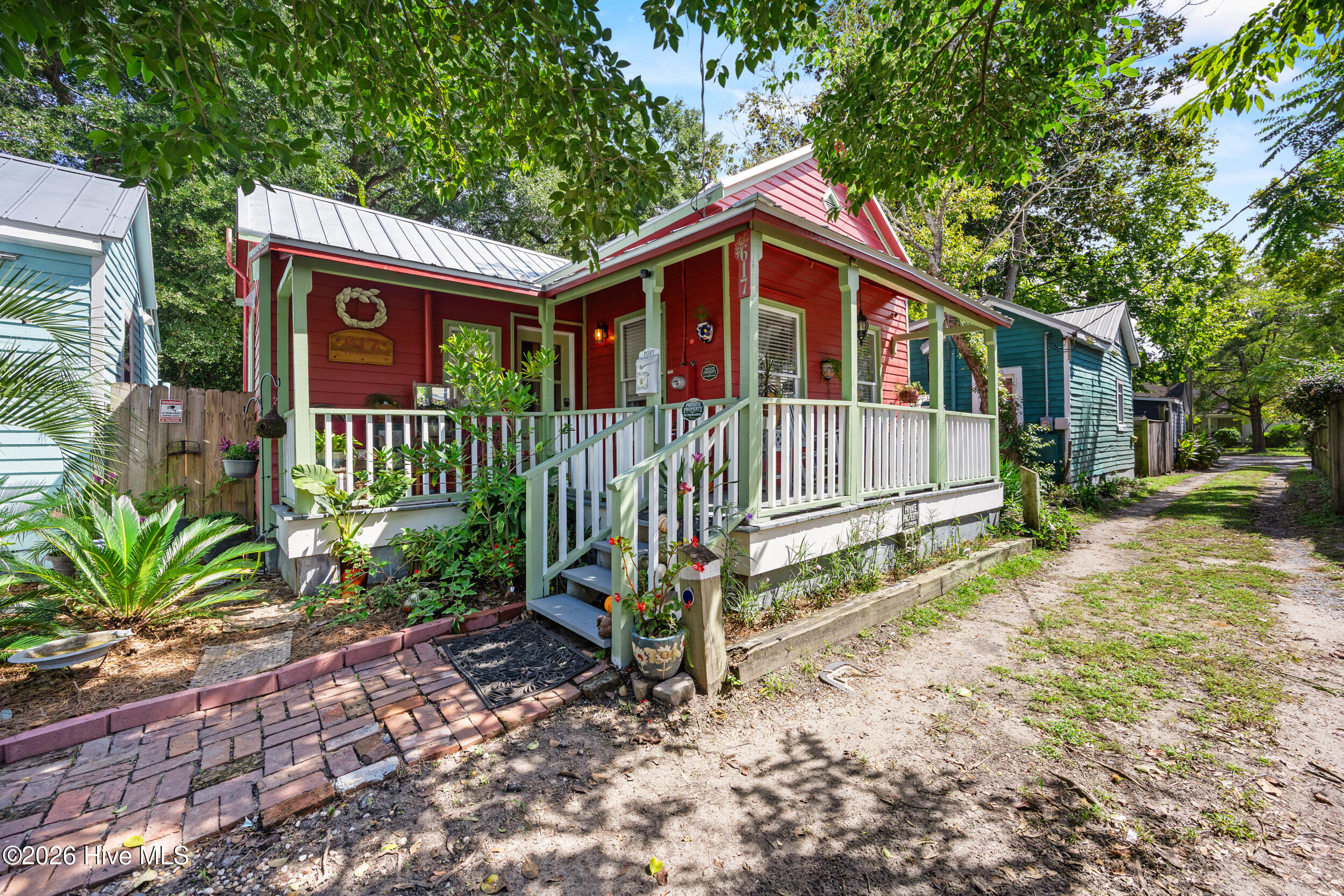 617 Fullwood Street Property Photo 31