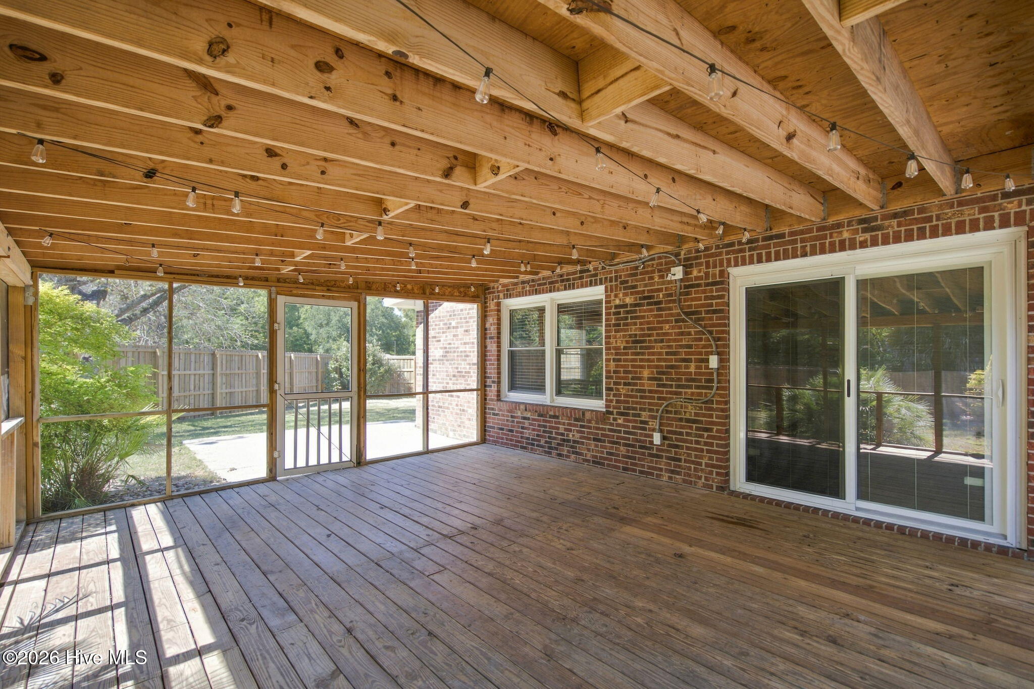 126 Treasure Island Way Property Photo 27