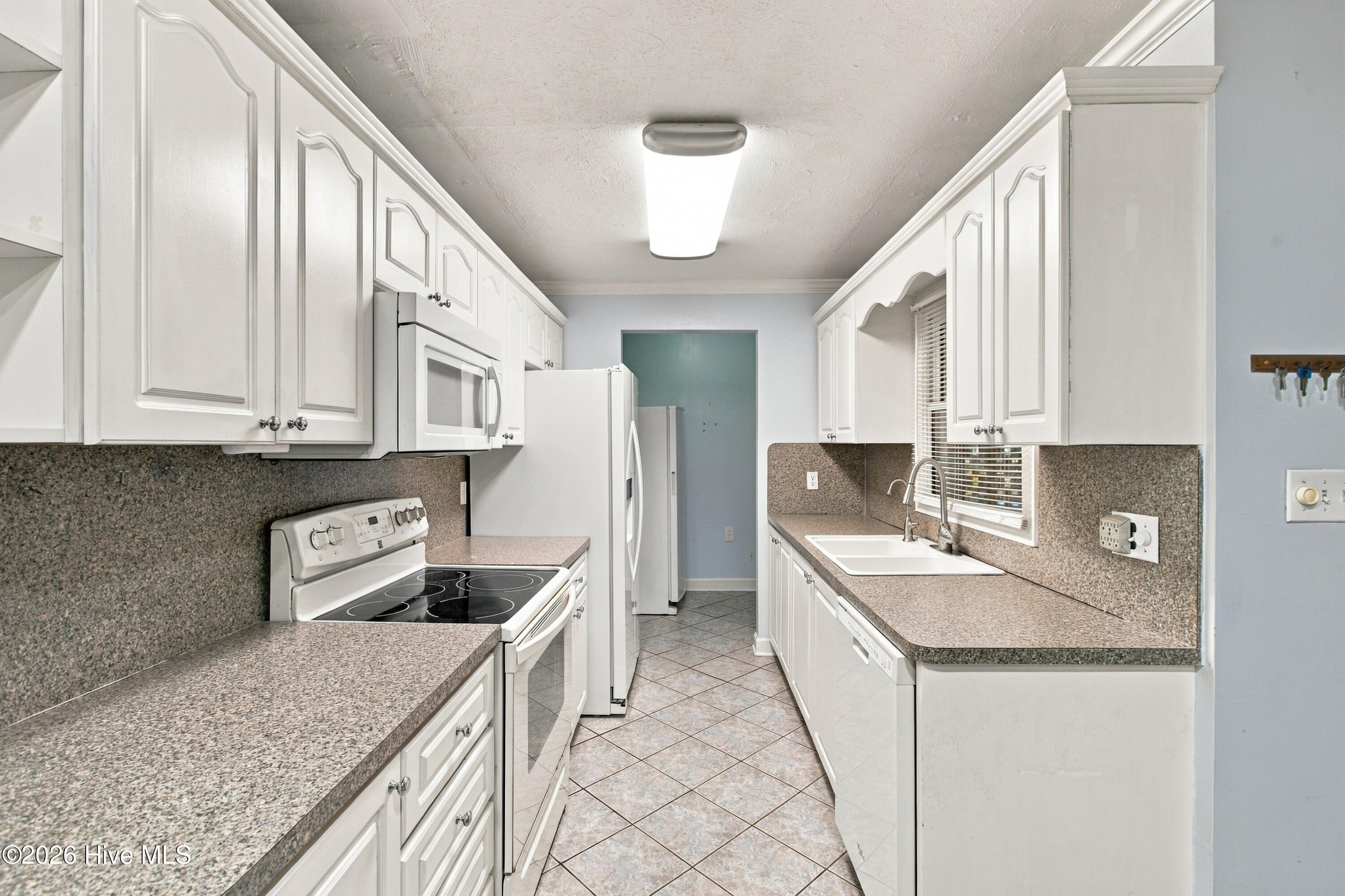 235 Oak Street Property Photo 14
