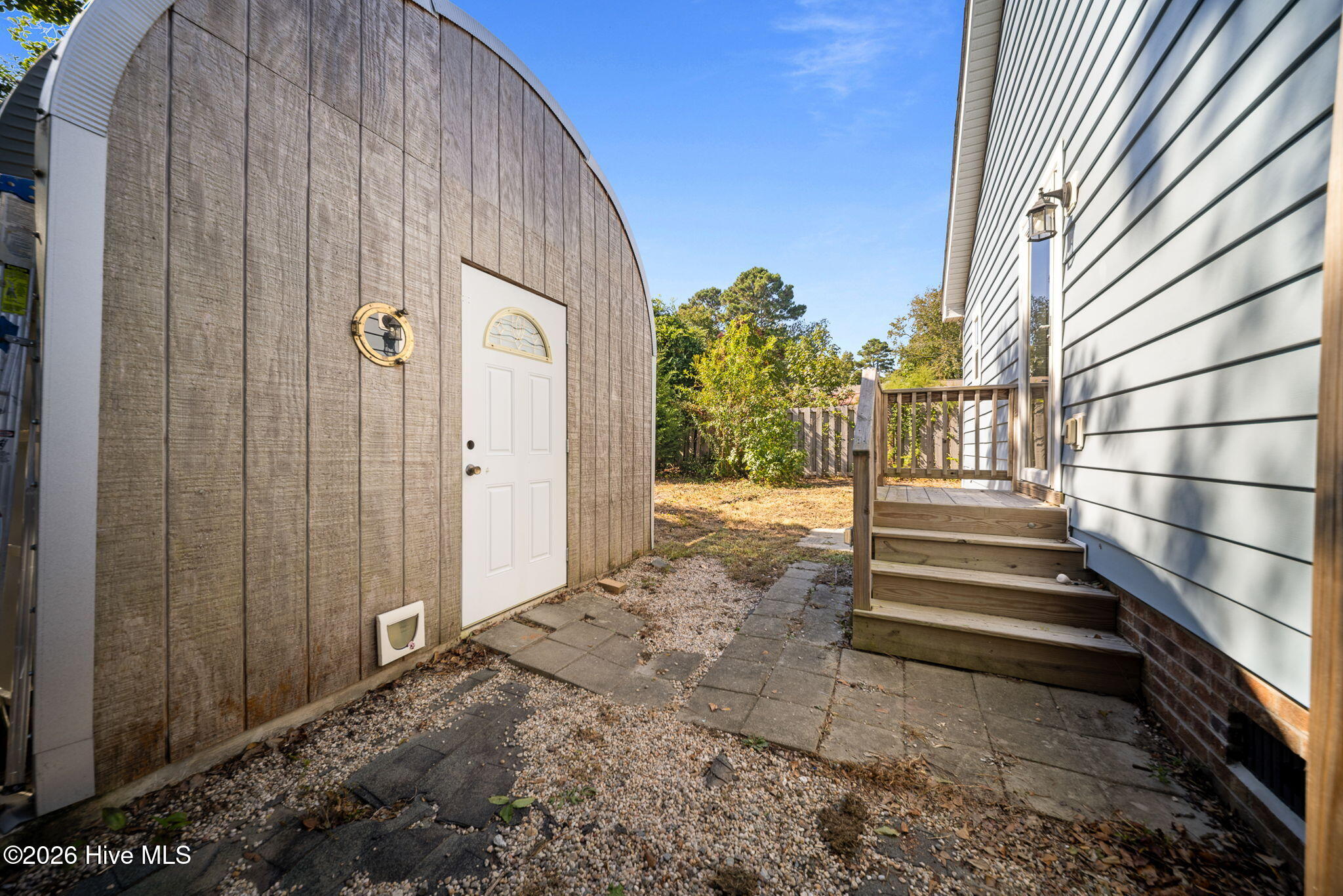 404 Jamaica Drive Property Photo 18