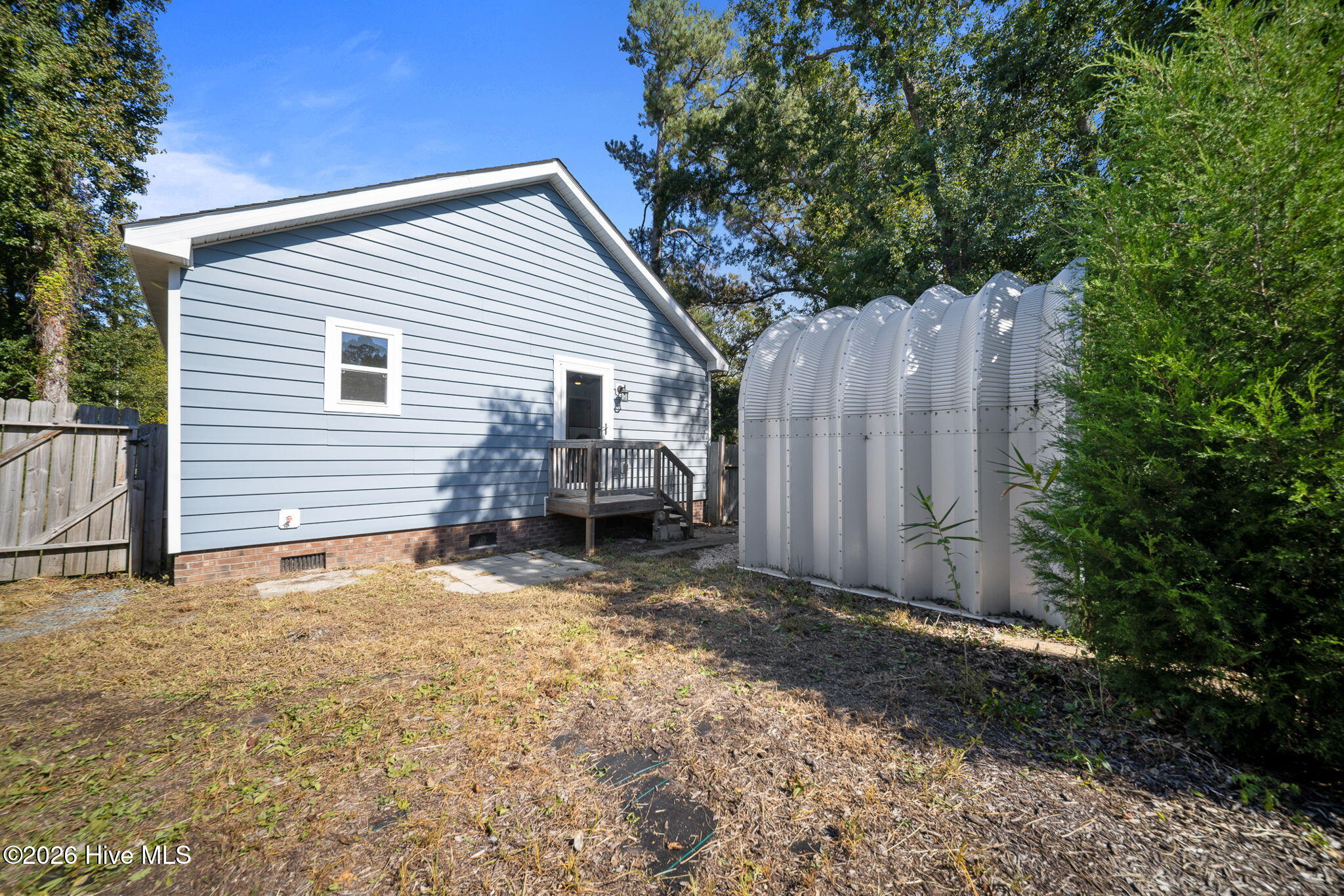 404 Jamaica Drive Property Photo 20