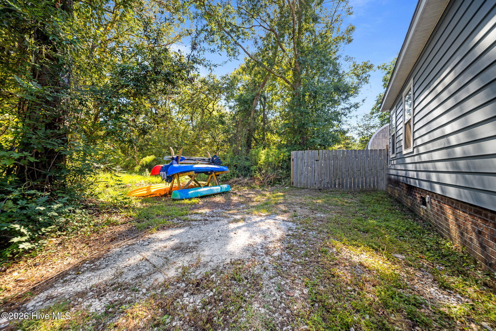 404 Jamaica Drive Property Photo 22